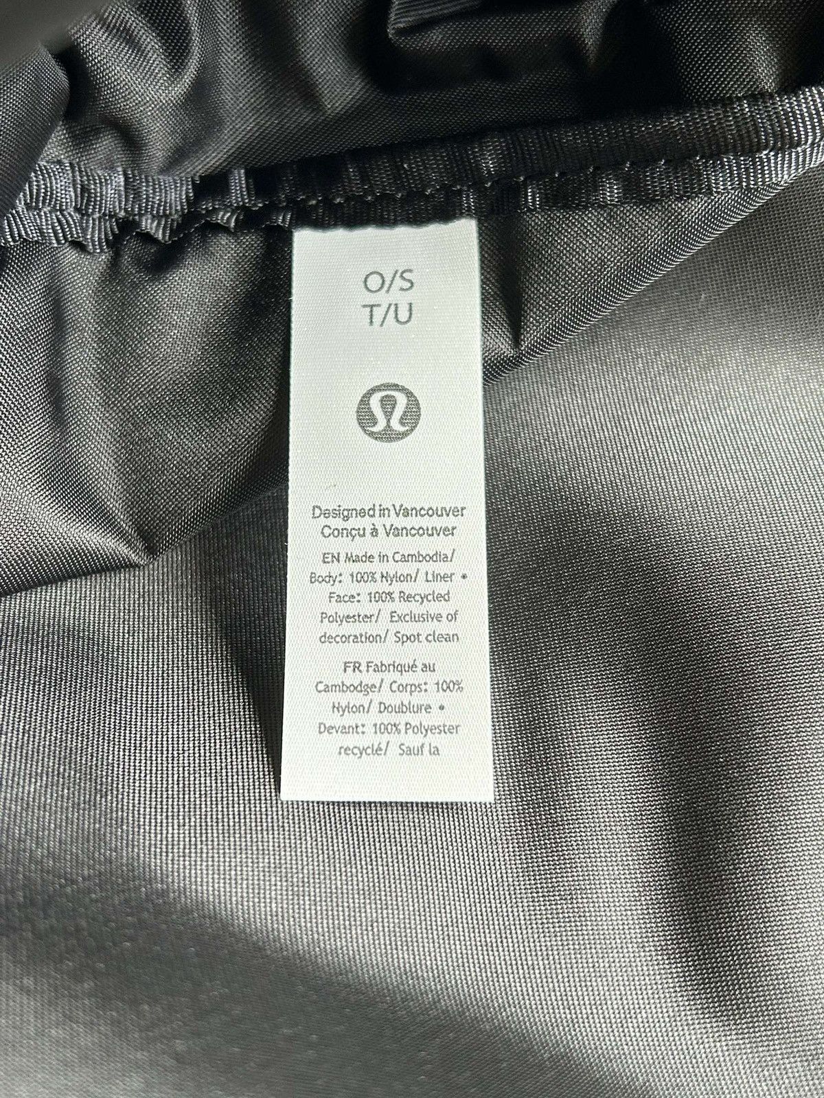 Lululemon Lululemon All Night Festival Bag Black and Gold Hardware 5L Size ONE SIZE - 7 Thumbnail