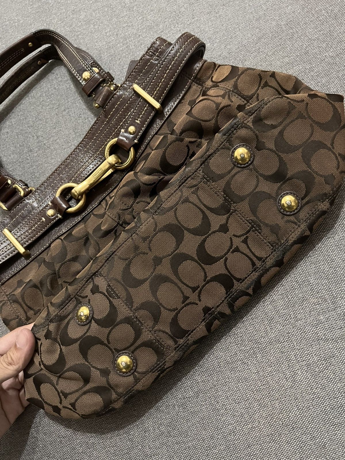 Coach ❌SOLD❌Vtg’ Coach 2000s shoulder bag🤎 Size ONE SIZE - 2 Thumbnail