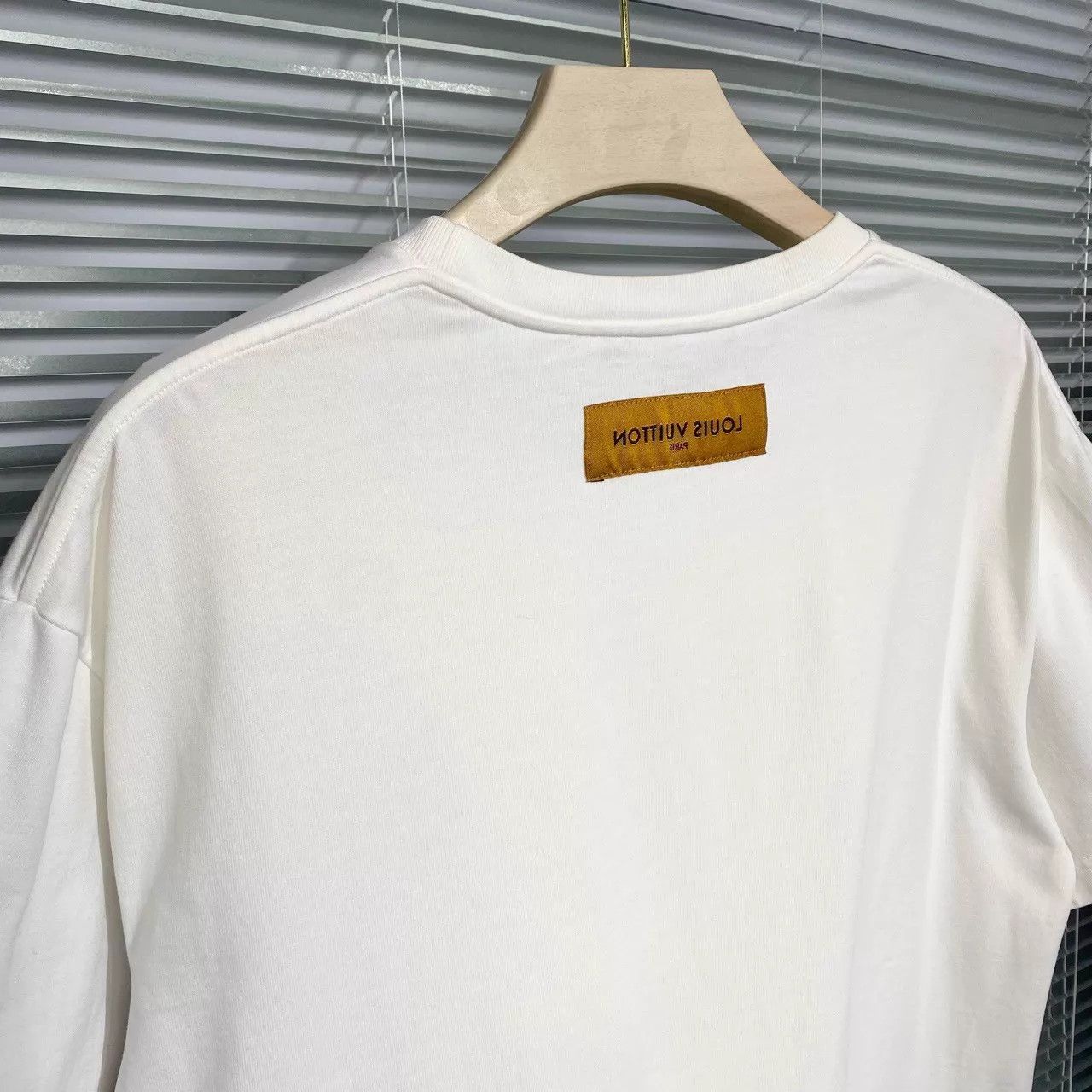 Louis Vuitton LV SS23 Graffiti & Back Logo White Short Sleeve M Size US M / EU 48-50 / 2 - 7 Thumbnail