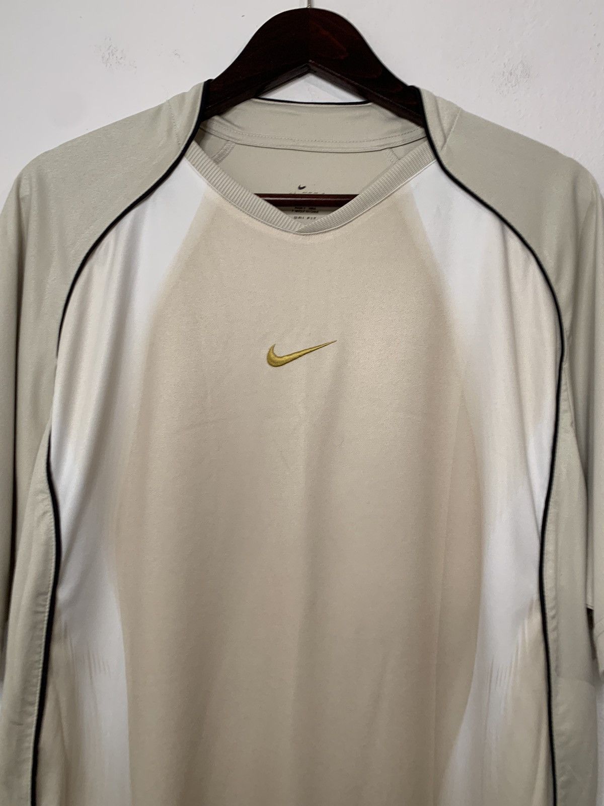 Nike × Vintage Crazy Vintage Nike center logo jersey total 90 football Size US L / EU 52-54 / 3 - 4 Thumbnail