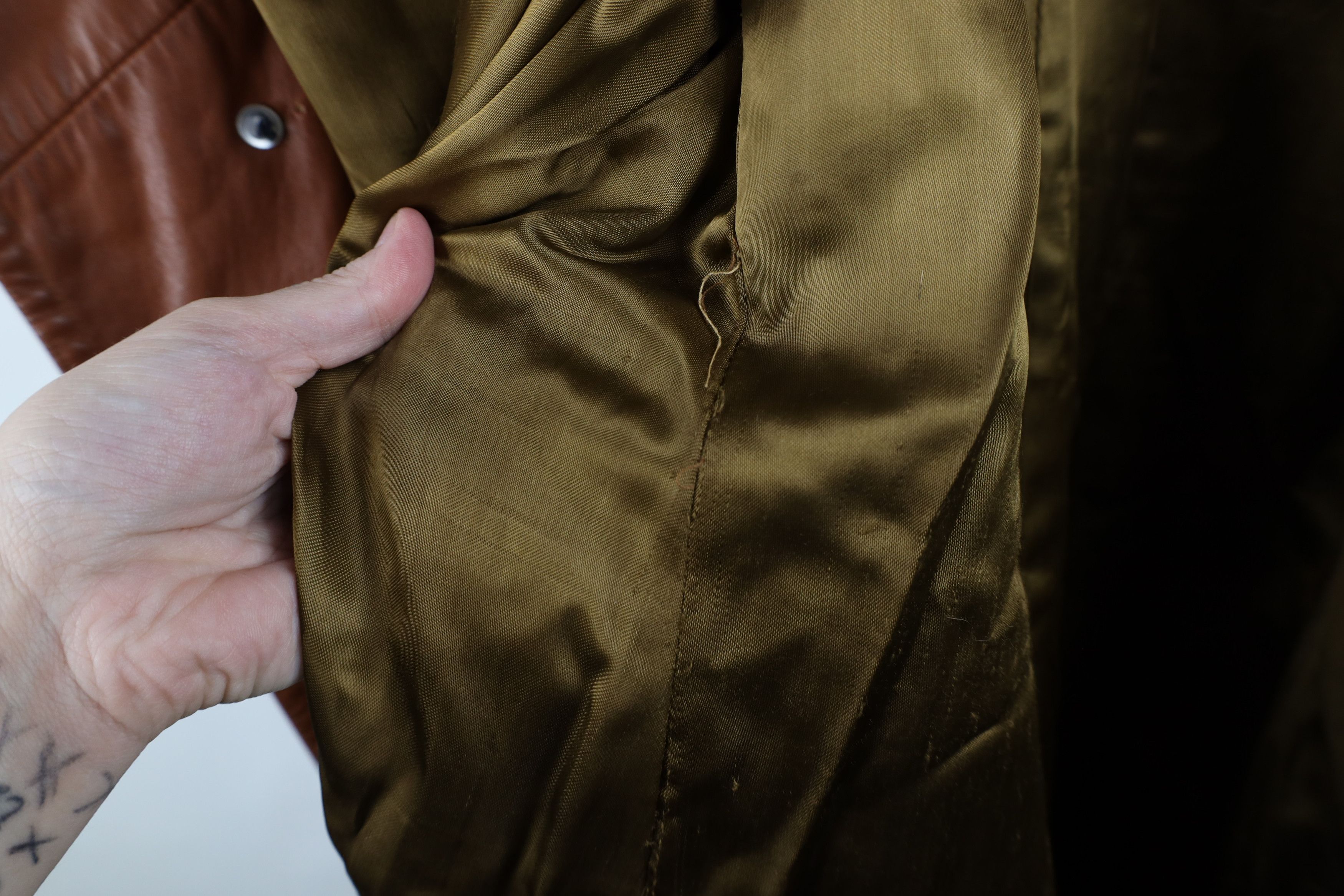 Vintage Vintage 60s 70s Streetwear Trim Leather Trench Coat Jacket Size US XL / EU 56 / 4 - 11 Thumbnail