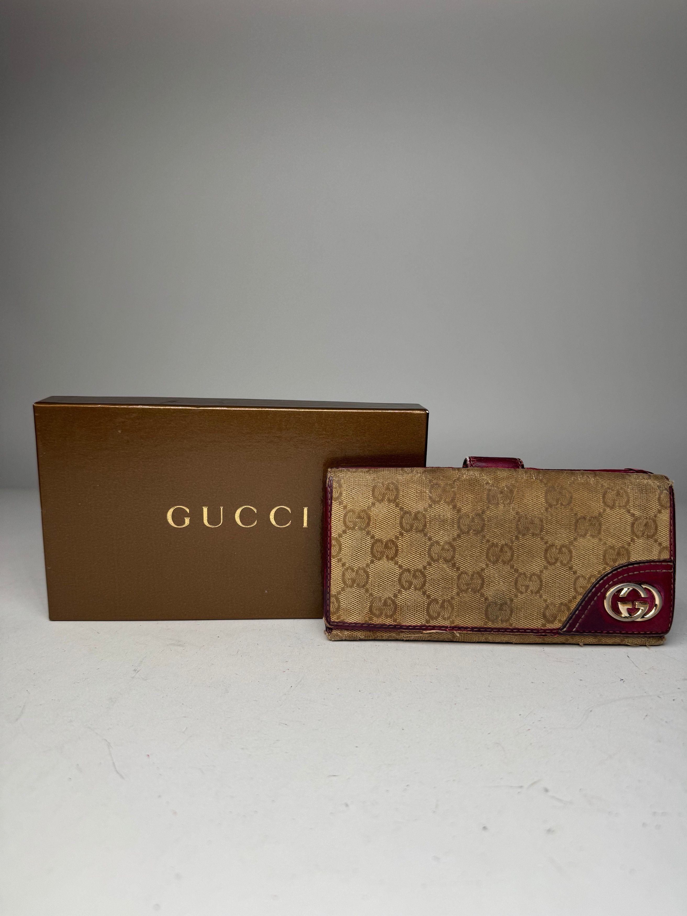 Gucci Vintage Monogram Wallet Beige Purple Size ONE SIZE - 1 Thumbnail