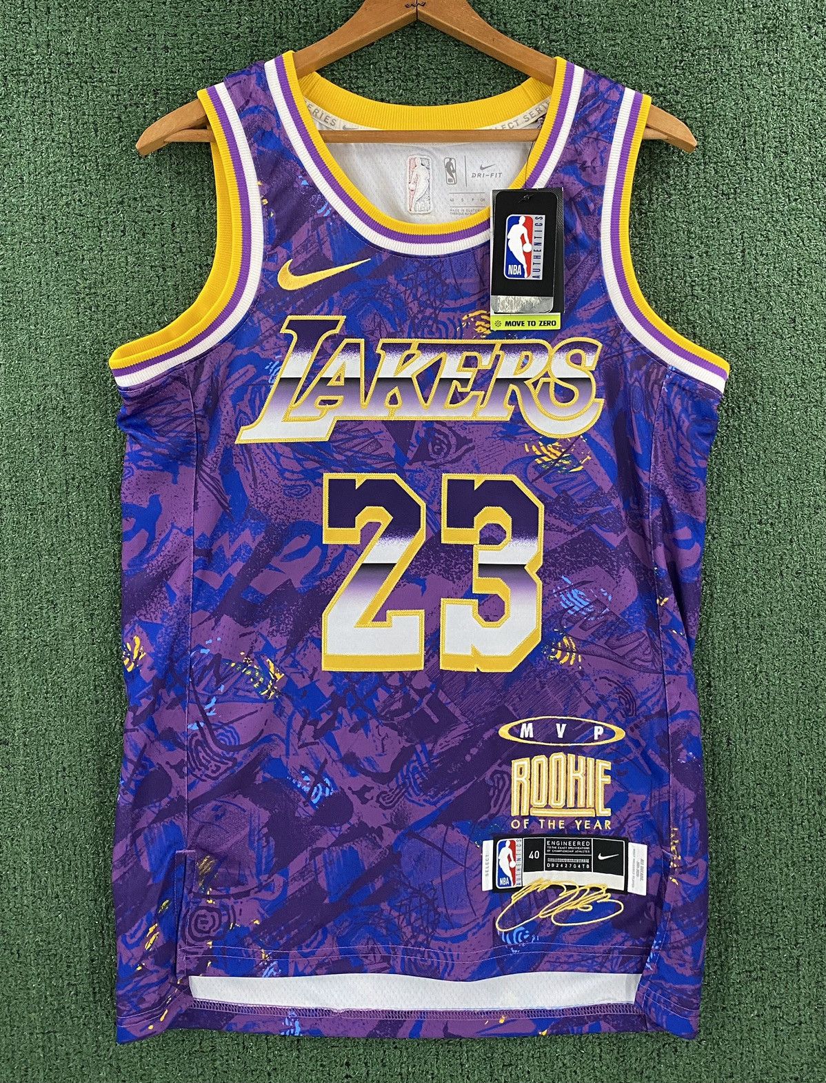 Nike New Nike LA Laker LeBron James Select Series Swingman Jersey Size US S / EU 44-46 / 1 - 1 Thumbnail
