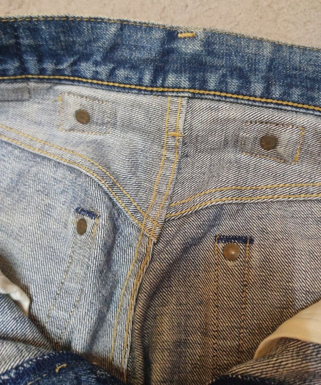 Levi's Vintage Clothing Vintage Levis 702 distressed buckle back Jeans Size US 32 / EU 48 - 3 Thumbnail