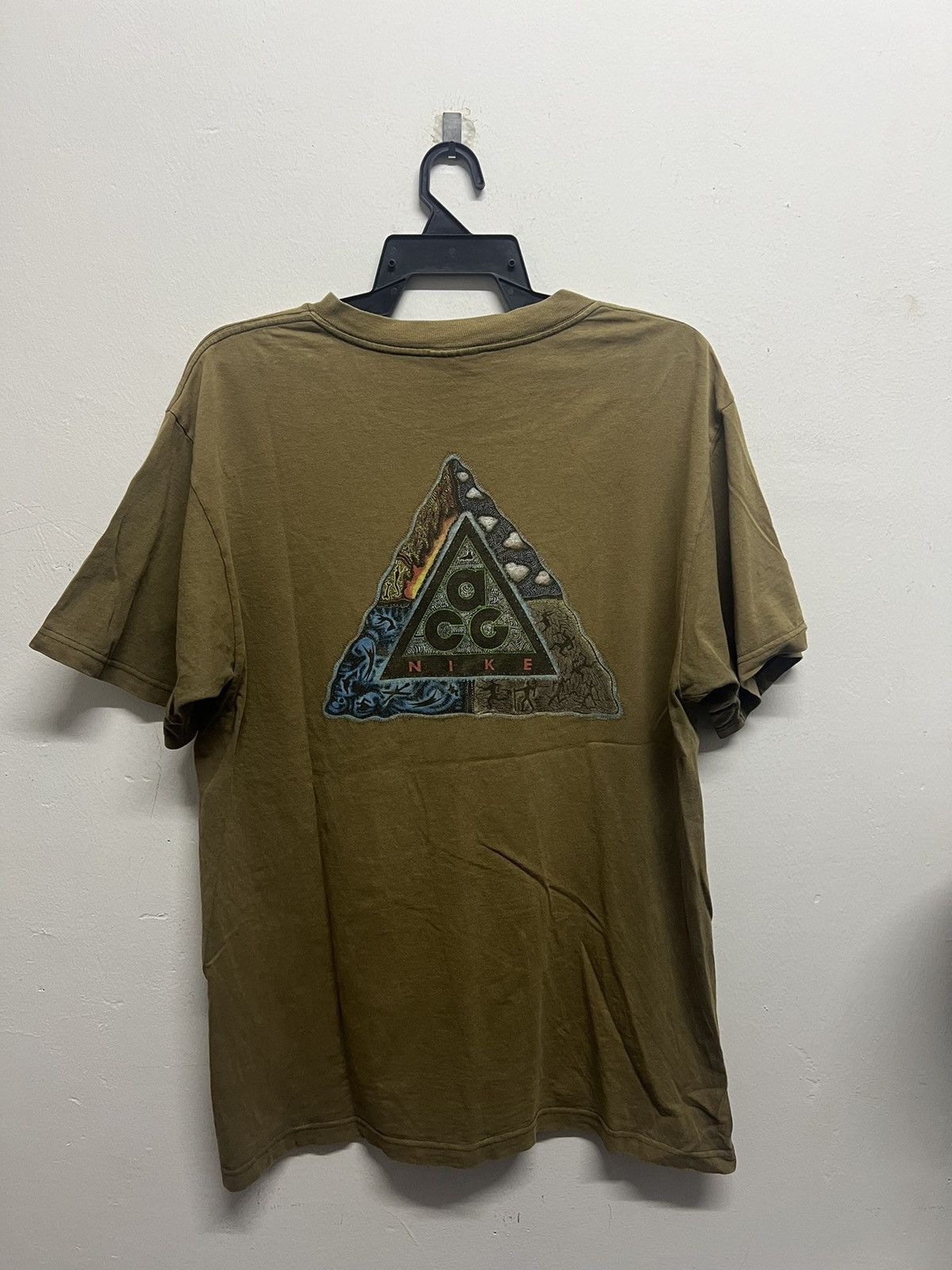 Nike × Nike ACG × Vintage Vintage 90’s Nike Acg Sun Faded Tee Size US L / EU 52-54 / 3 - 1 Thumbnail
