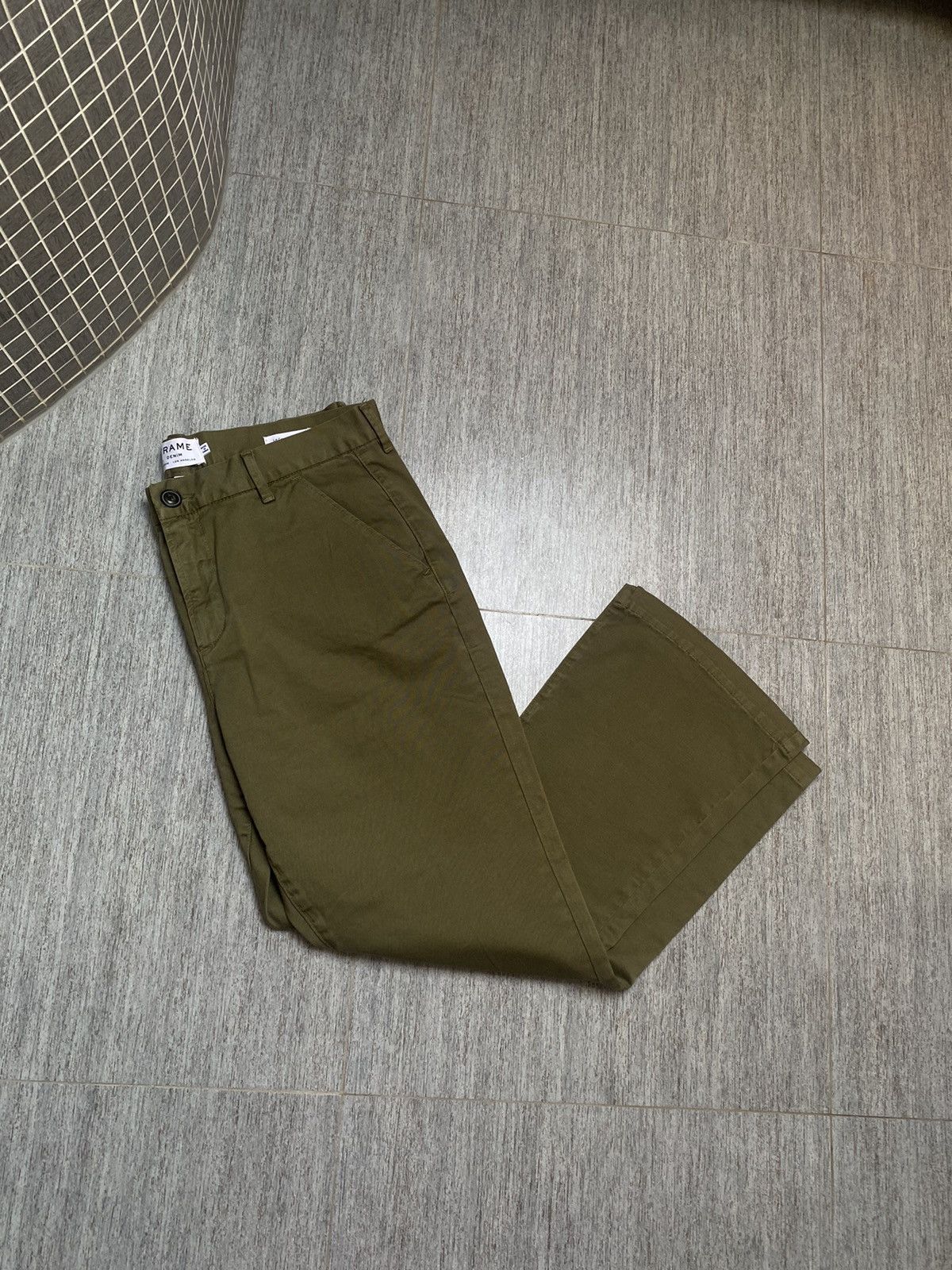 Designer × Frame Frame Le Crop Mini Boot Chino Pants 32 khaki trousers y2k Size 32" / US 10 / IT 46 - 8 Thumbnail