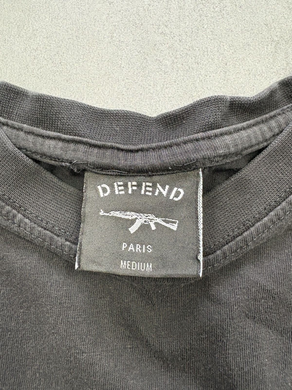 DEFEND PARIS Defend Paris T-shirt Size US M / EU 48-50 / 2 - 6 Thumbnail