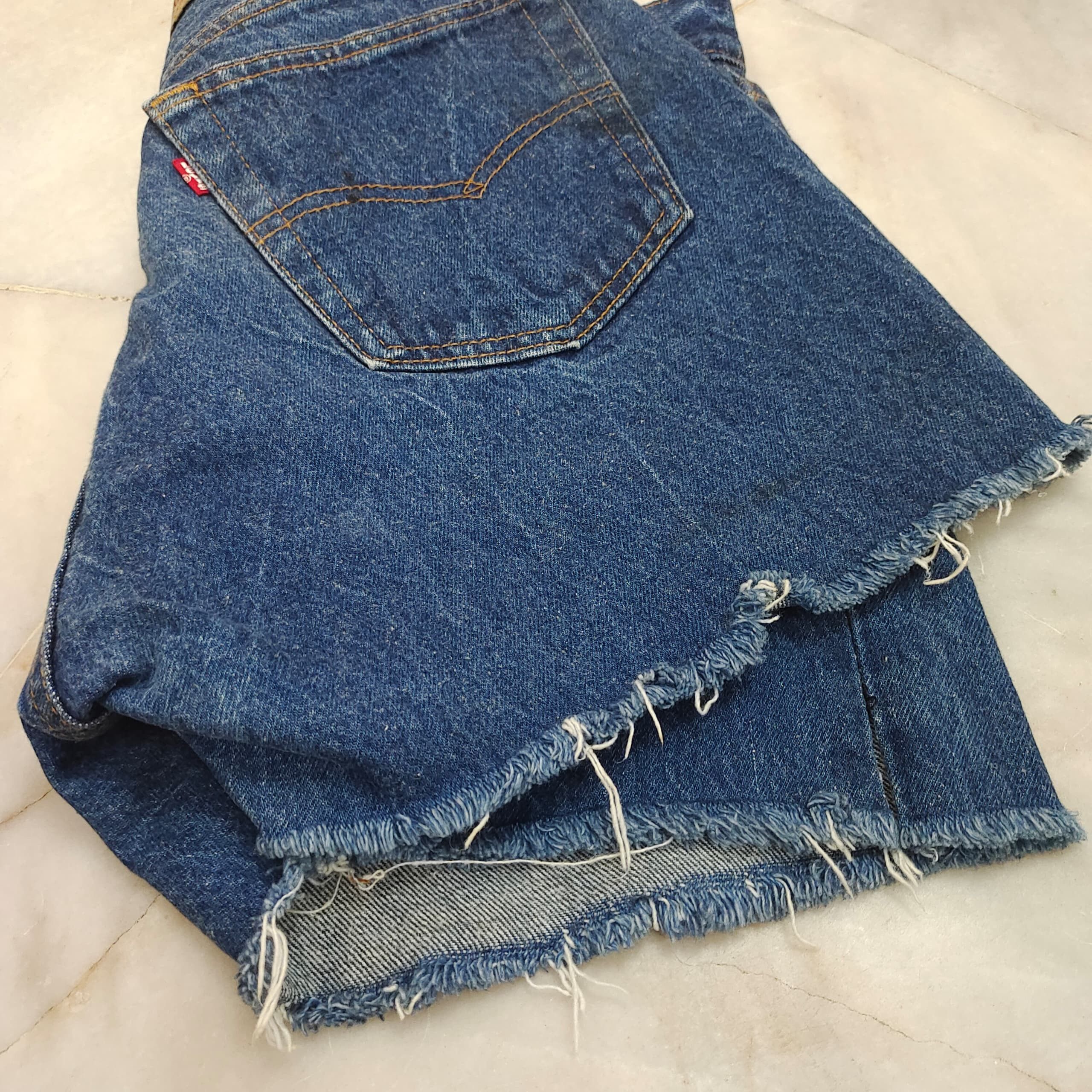 Levi's × Levi's Vintage Clothing VINTAGE LEVIS 501 BLUE CUT OFF SHORTS Size US 31 - 7 Thumbnail