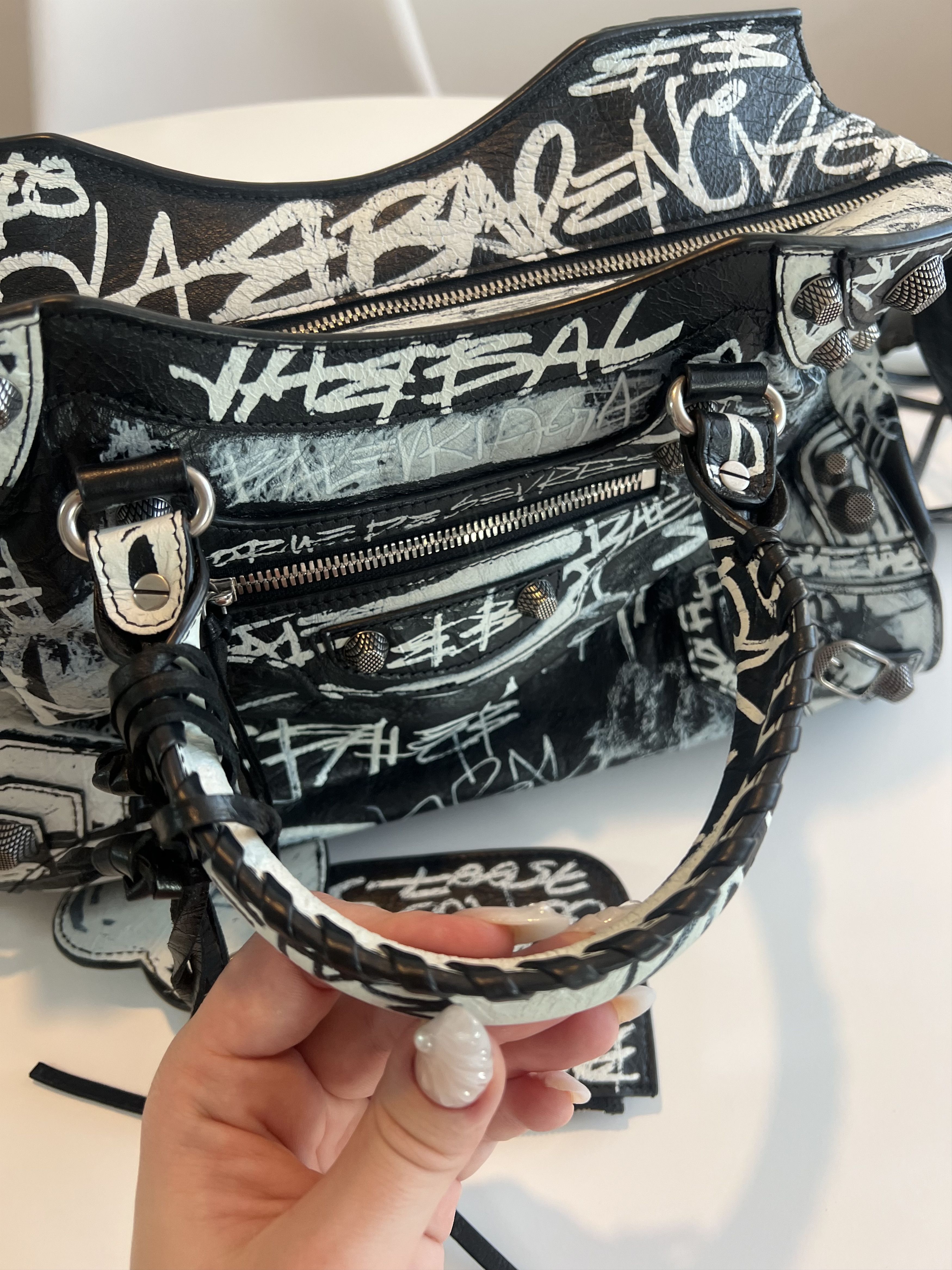 Balenciaga Neo Cagole City leather crossbody bag Size ONE SIZE - 22 Thumbnail