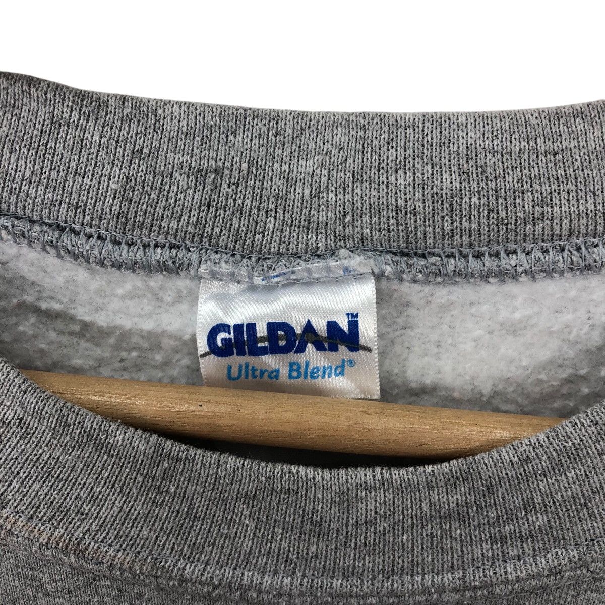 Gildan Vintage CLAYTON Basketball Big Back Logo Sweatshirt Size US L / EU 52-54 / 3 - 2 Thumbnail