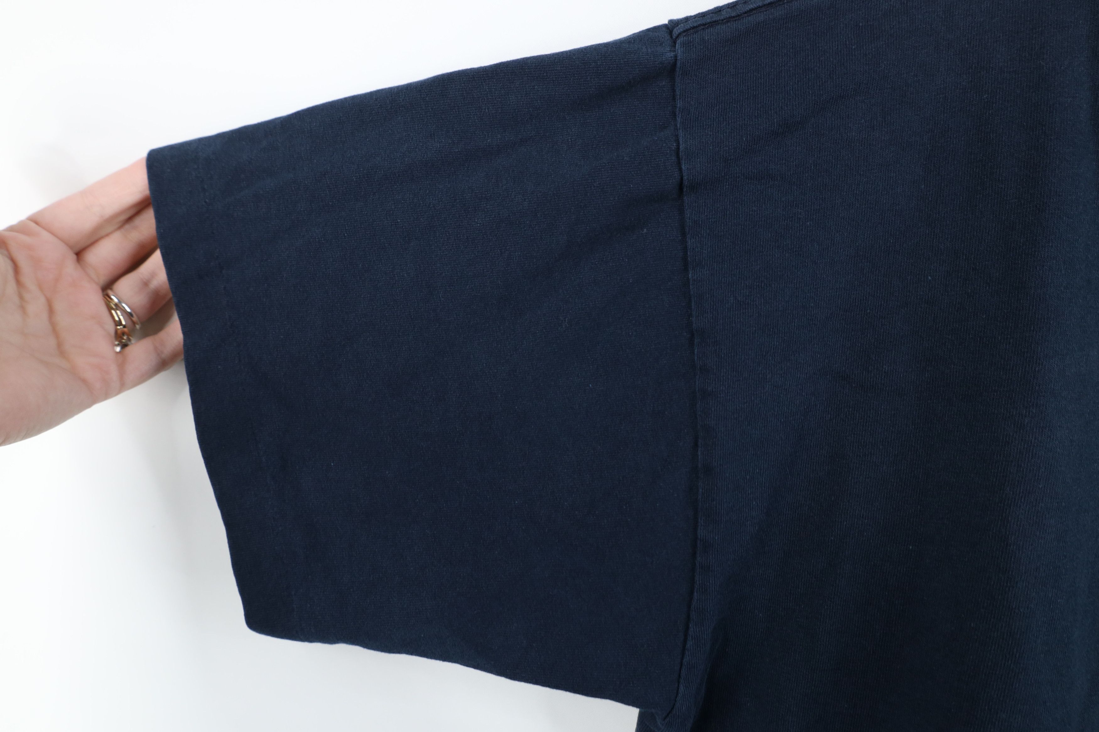Vintage Vintage 90s Streetwear Heavy Cotton T-Shirt Navy Blue USA Size US L / EU 52-54 / 3 - 6 Thumbnail
