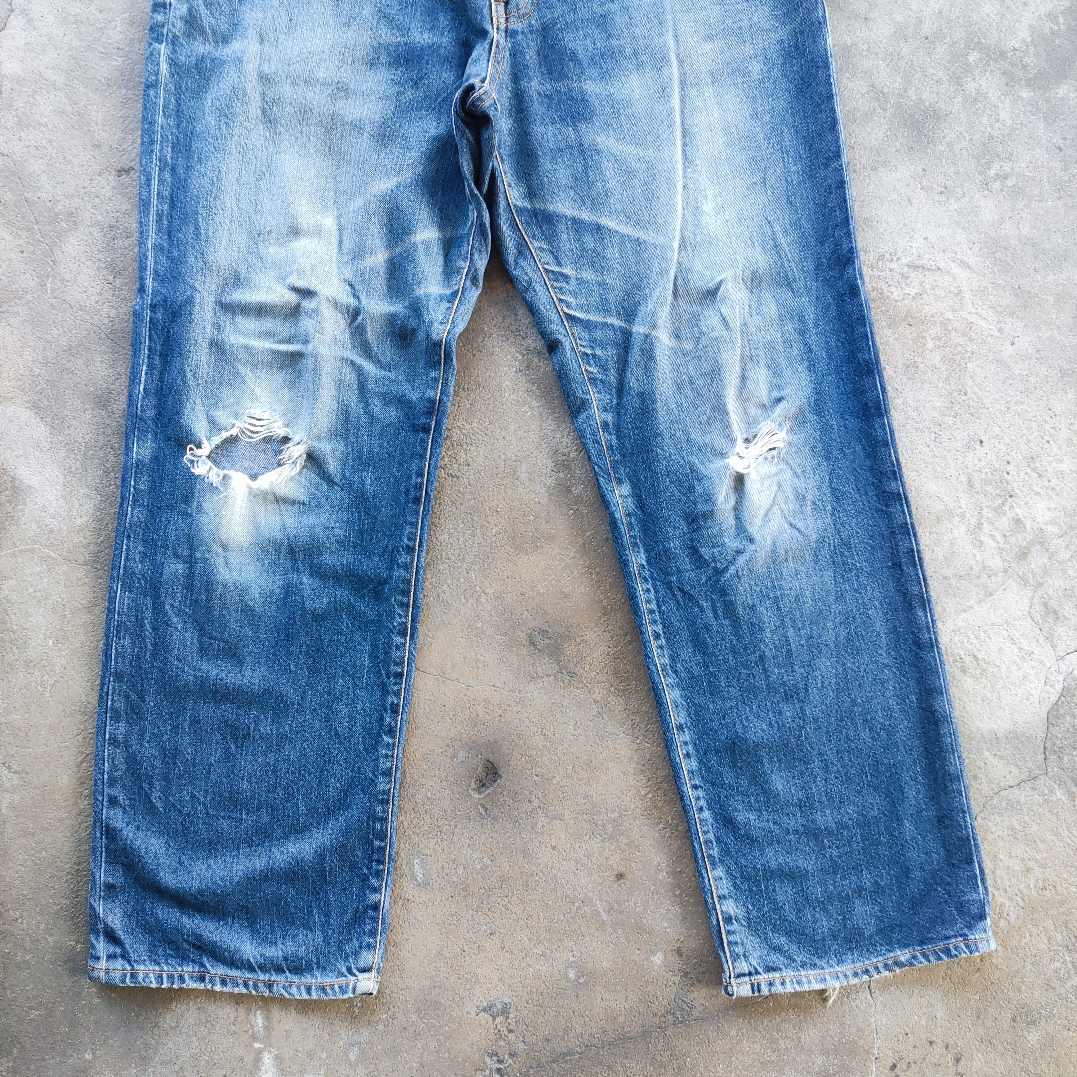 Japanese Brand Vintage Japanese Brand Buggy Jeans Distressed Faded Jeans Size US 39 - 4 Thumbnail