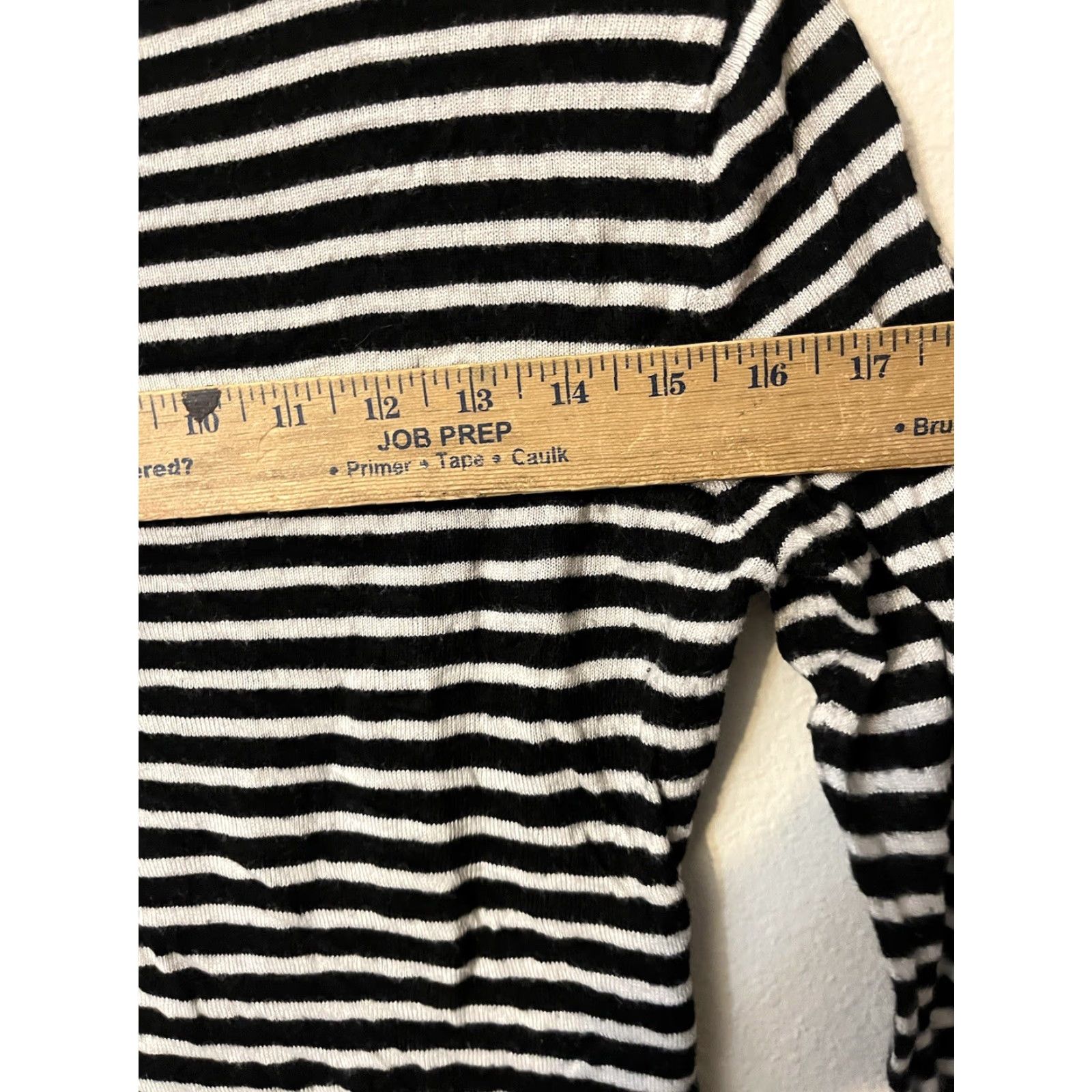 H&M H&M Sweater Womens Size M Black White Stripe Knit Crew Neck Button Accents Pullover Casual Workwear Fall Winter Size M / US 6-8 / IT 42-44 - 5 Thumbnail