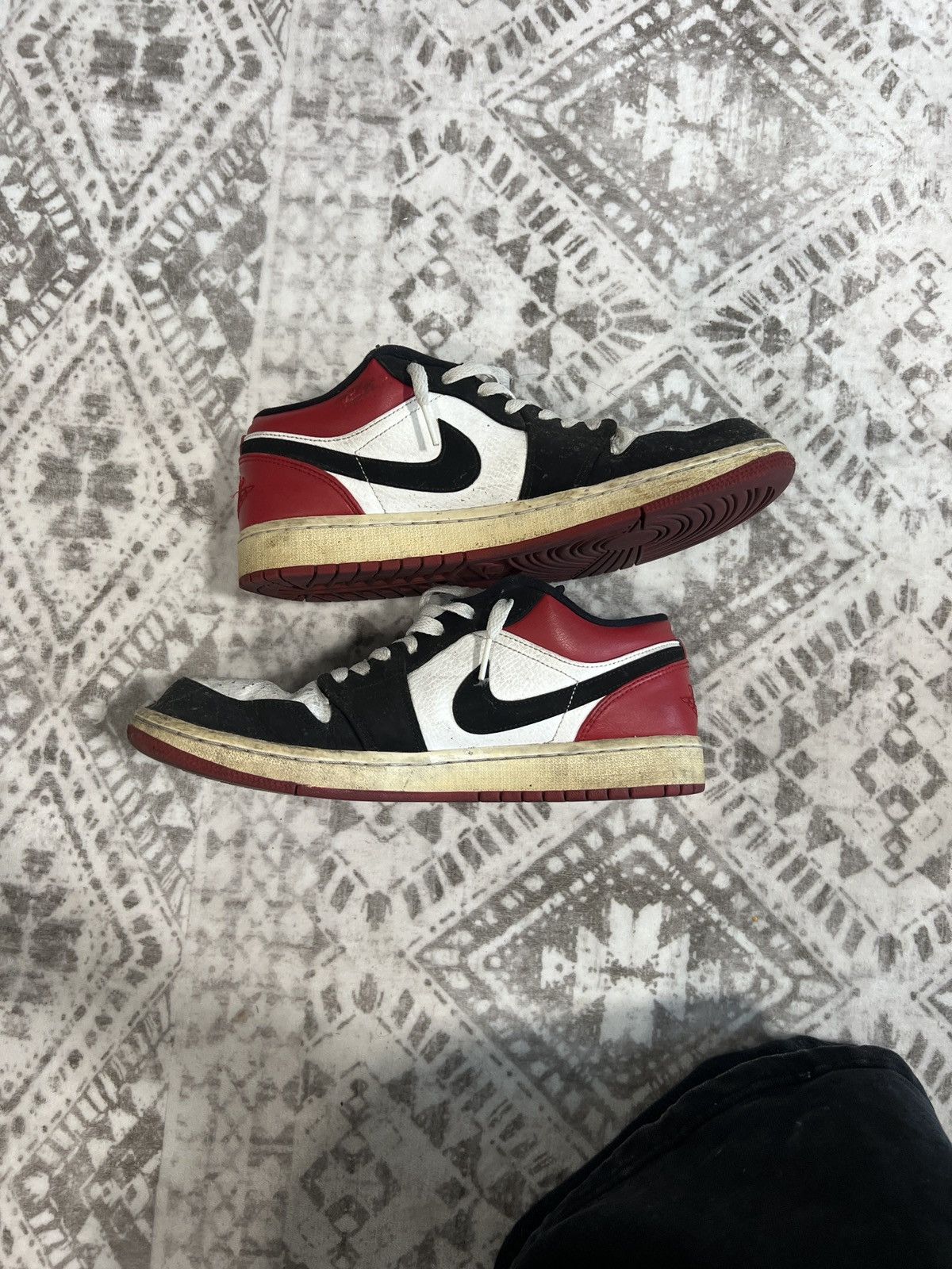 Nike Jordan one low black toe Size US 9 / EU 42 - 1 Thumbnail