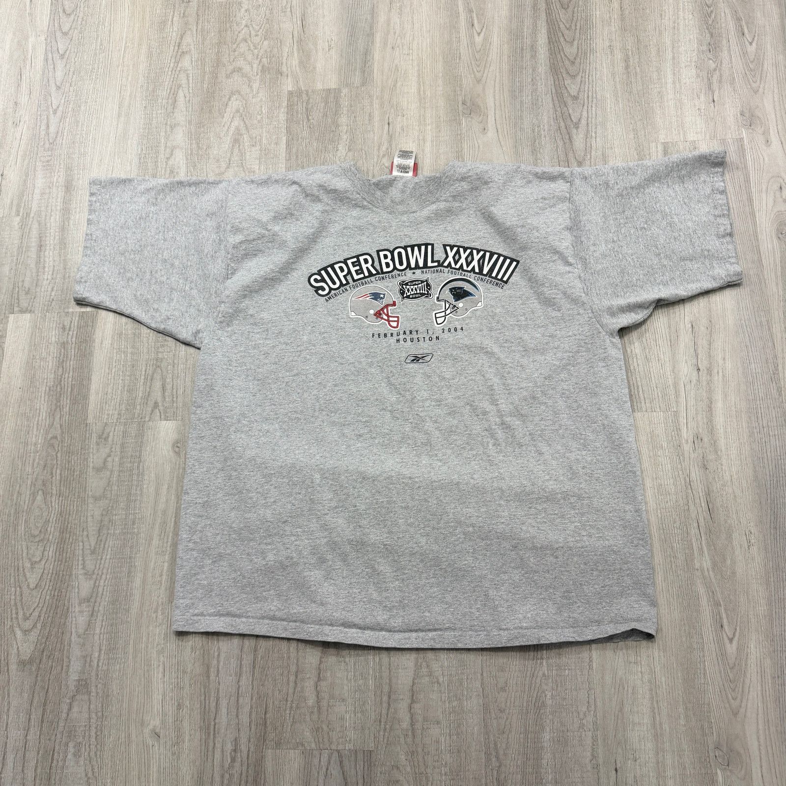 Vintage Vintage Super Bowl XXXVIII Shirt 2XL 2004 Patriots Panthers Size US XXL / EU 58 / 5 - 1 Thumbnail