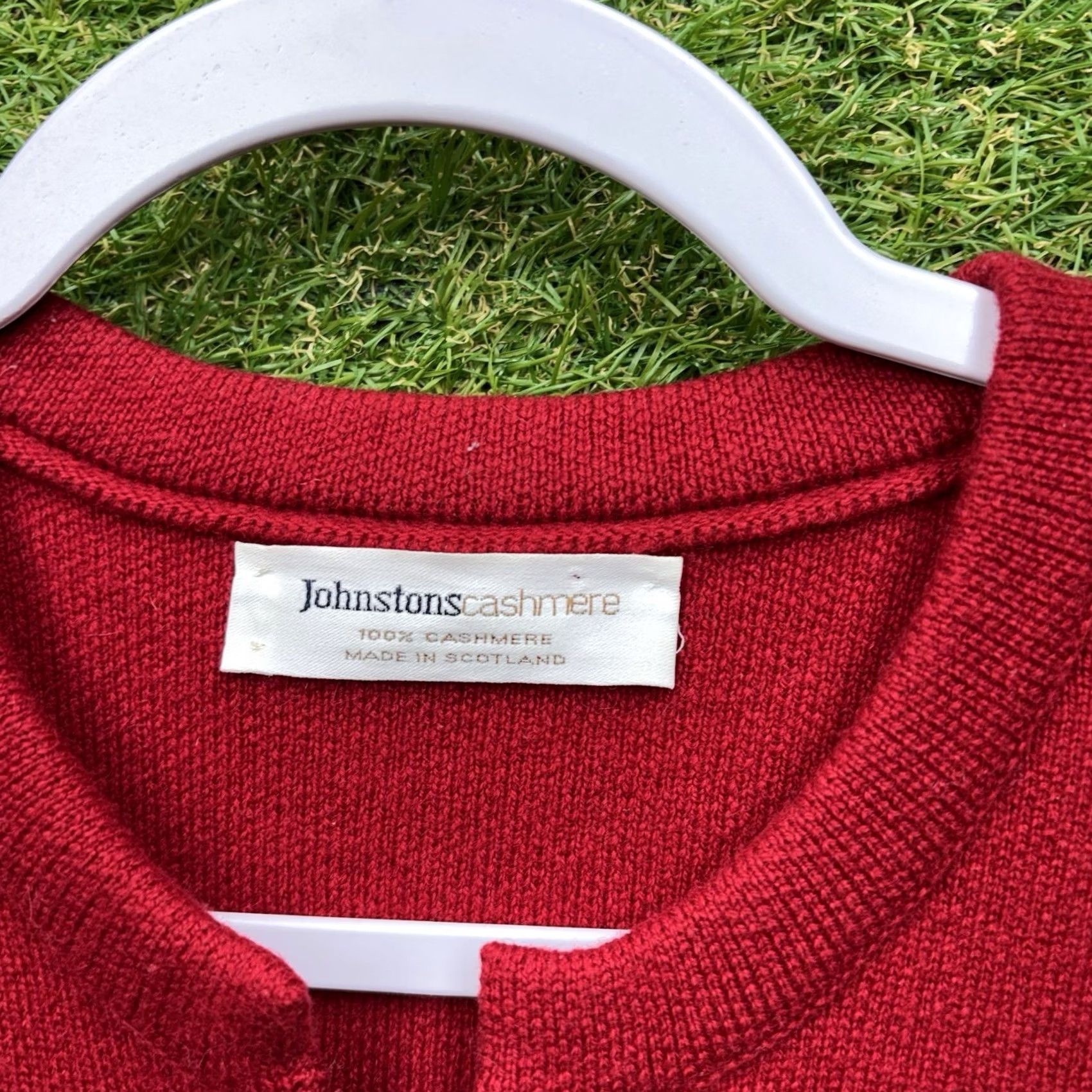 Johnstons Of Elgin Johnstons of Elgin Cashmere Cardigan Sweater Womens M Red Zip Full Zip 90s Vintage Knit Casual Size M / US 6-8 / IT 42-44 - 3 Thumbnail