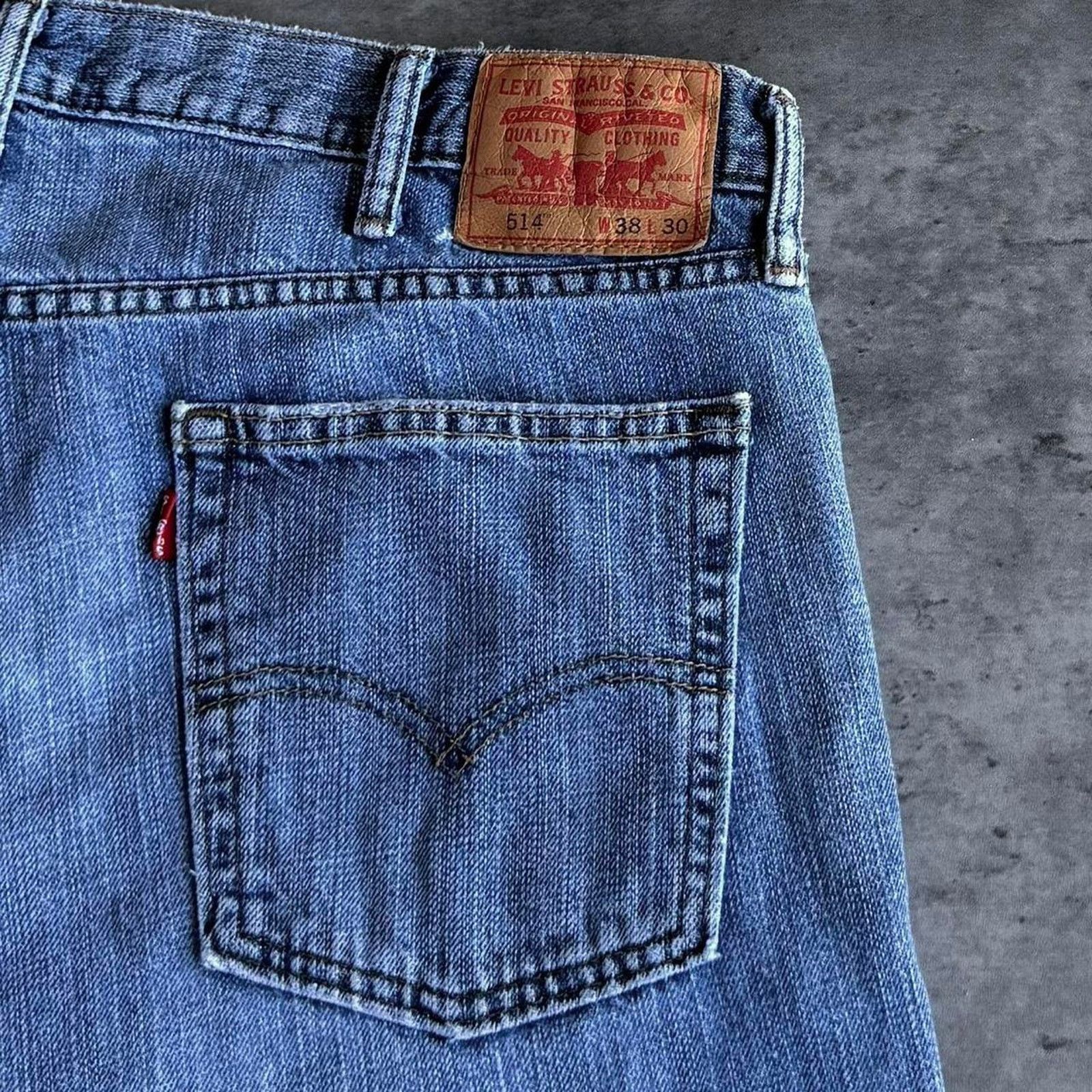 Levi's × Vintage Levi’s 514 Medium Wash Essential Denim Jeans Size US 38 / EU 54 - 3 Thumbnail
