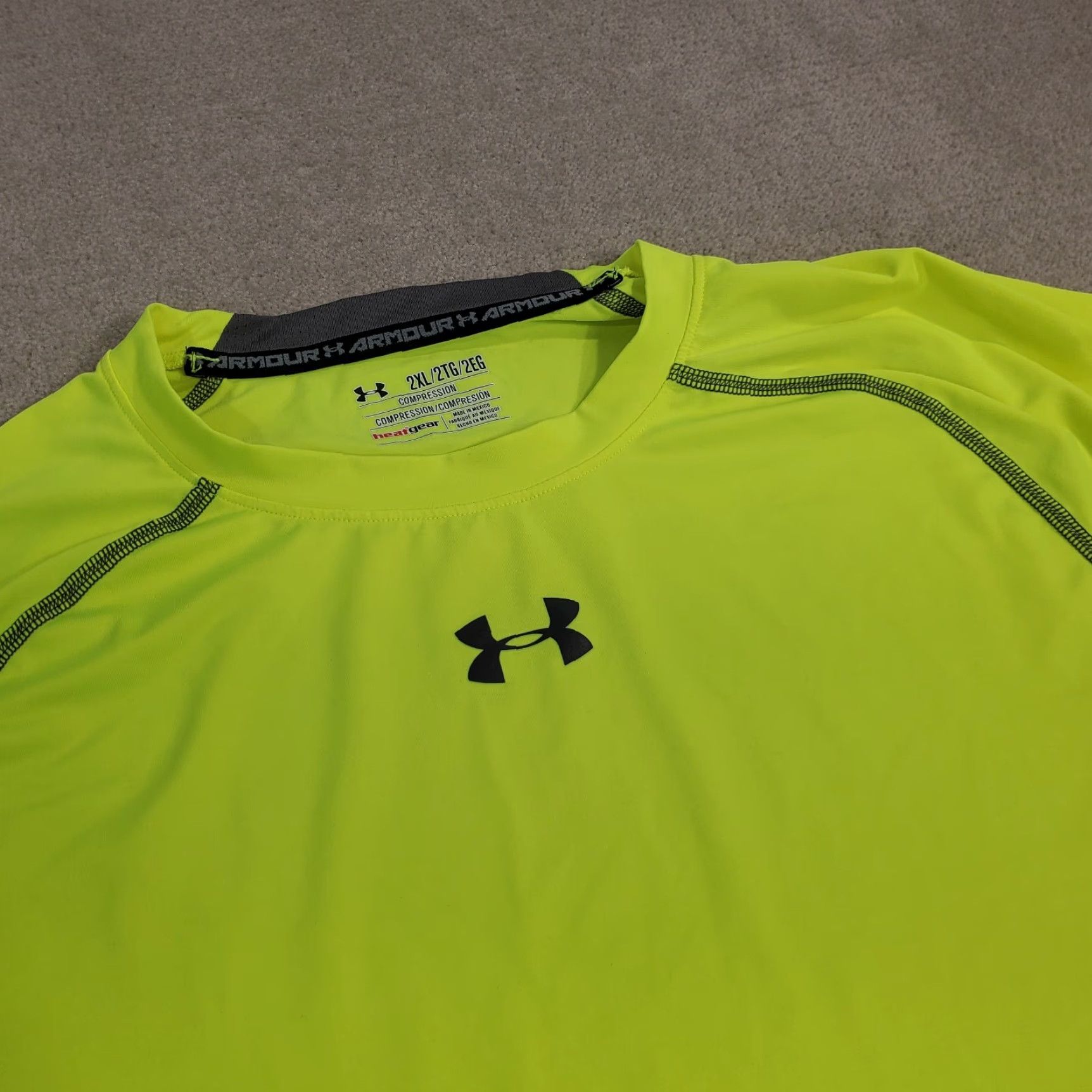 Under Armour Under Armour Logo Long Sleeve Compression Shirt Mens 2XL Yellow HeatGear Training Shirt Size US XXL / EU 58 / 5 - 2 Thumbnail