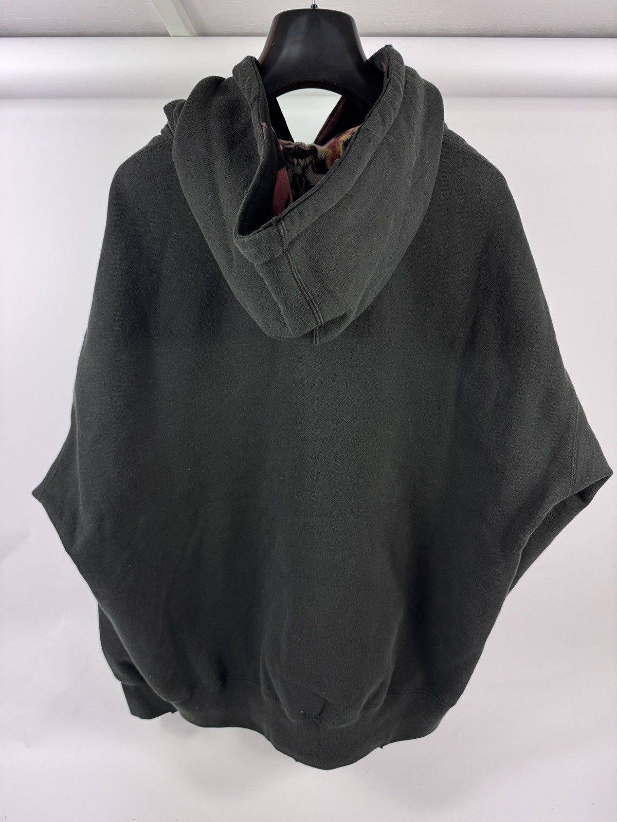 Maison Margiela × Supreme LOGO PRINT HOODIE Size US L / EU 52-54 / 3 - 2 Thumbnail