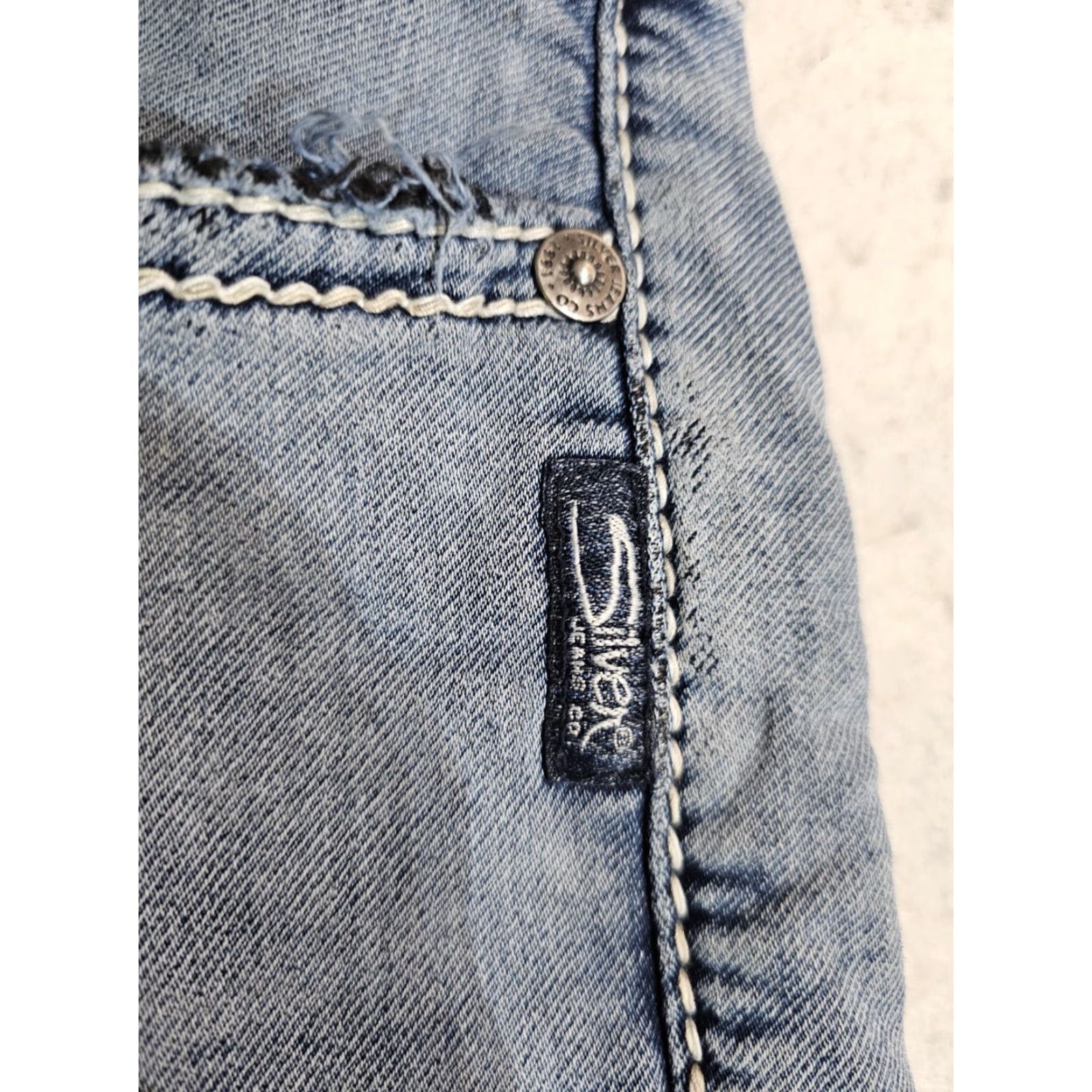 Silver Jeans Co. Silver Jeans Signature Zac Relaxed Straight Leg Jeans Mens 32x30 Light Wash Size US 32 / EU 48 - 4 Thumbnail