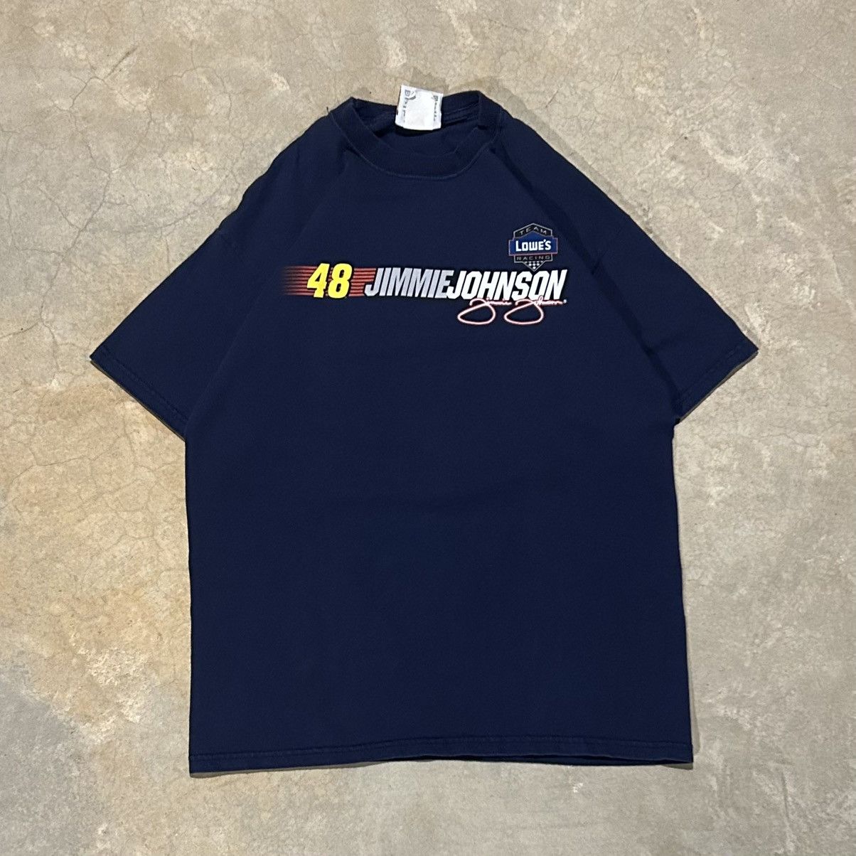 NASCAR × Vintage Crazy Vintage Y2K Nascar Jimmie Johnson Lowe’s Racing Tee Size US L / EU 52-54 / 3 - 3 Thumbnail