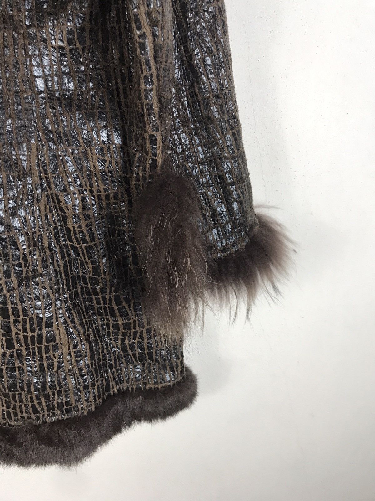 Sagafurs Vintage 70s Real Raccoon Fur Sash Coat – Glam Rock Boho Luxe Size M / US 6-8 / IT 42-44 - 12 Thumbnail