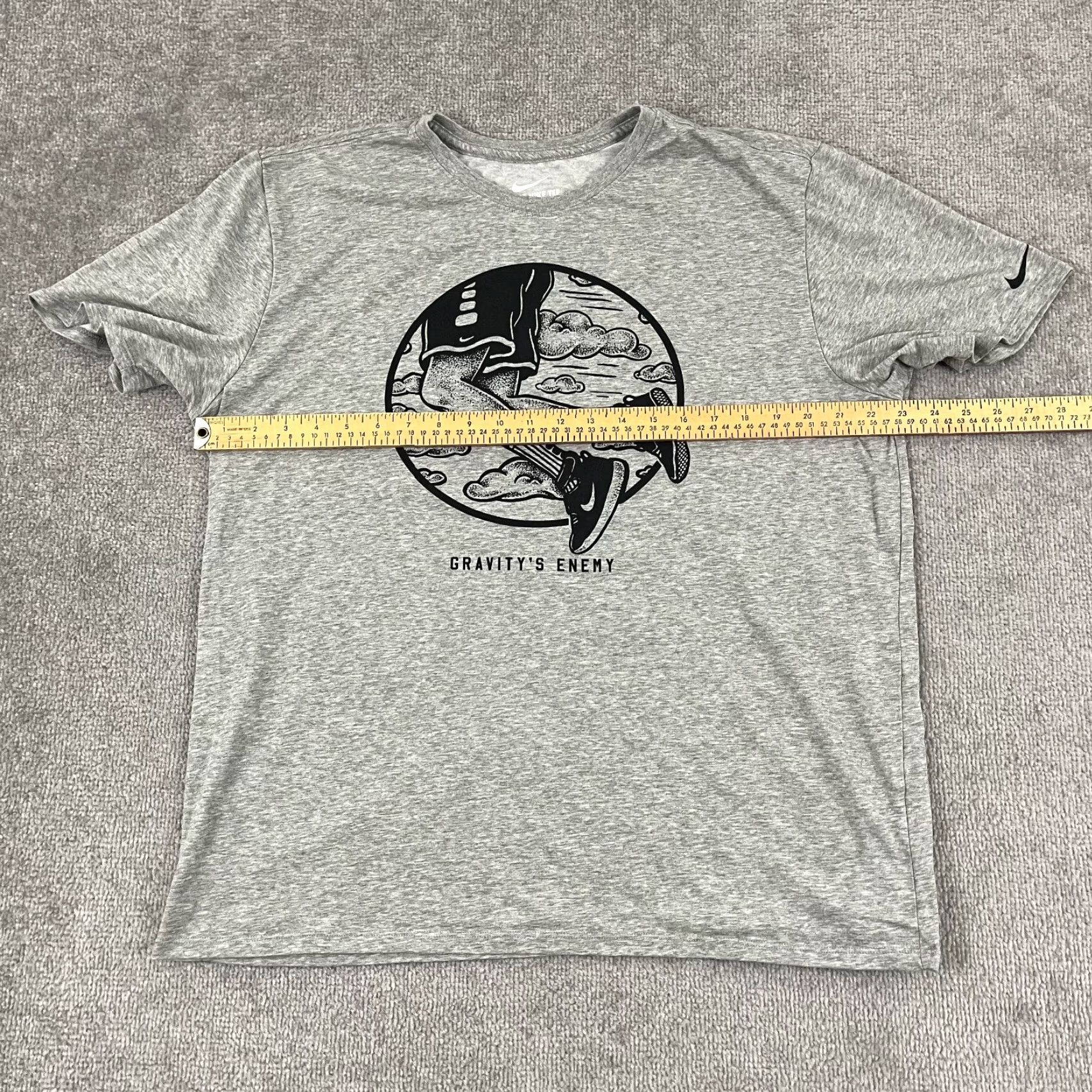 Nike VINTAGE Nike Shirt Mens Adult XL Gray Running Dri-Fit Gravity's Enemy Graphic Tee Size US XL / EU 56 / 4 - 5 Thumbnail