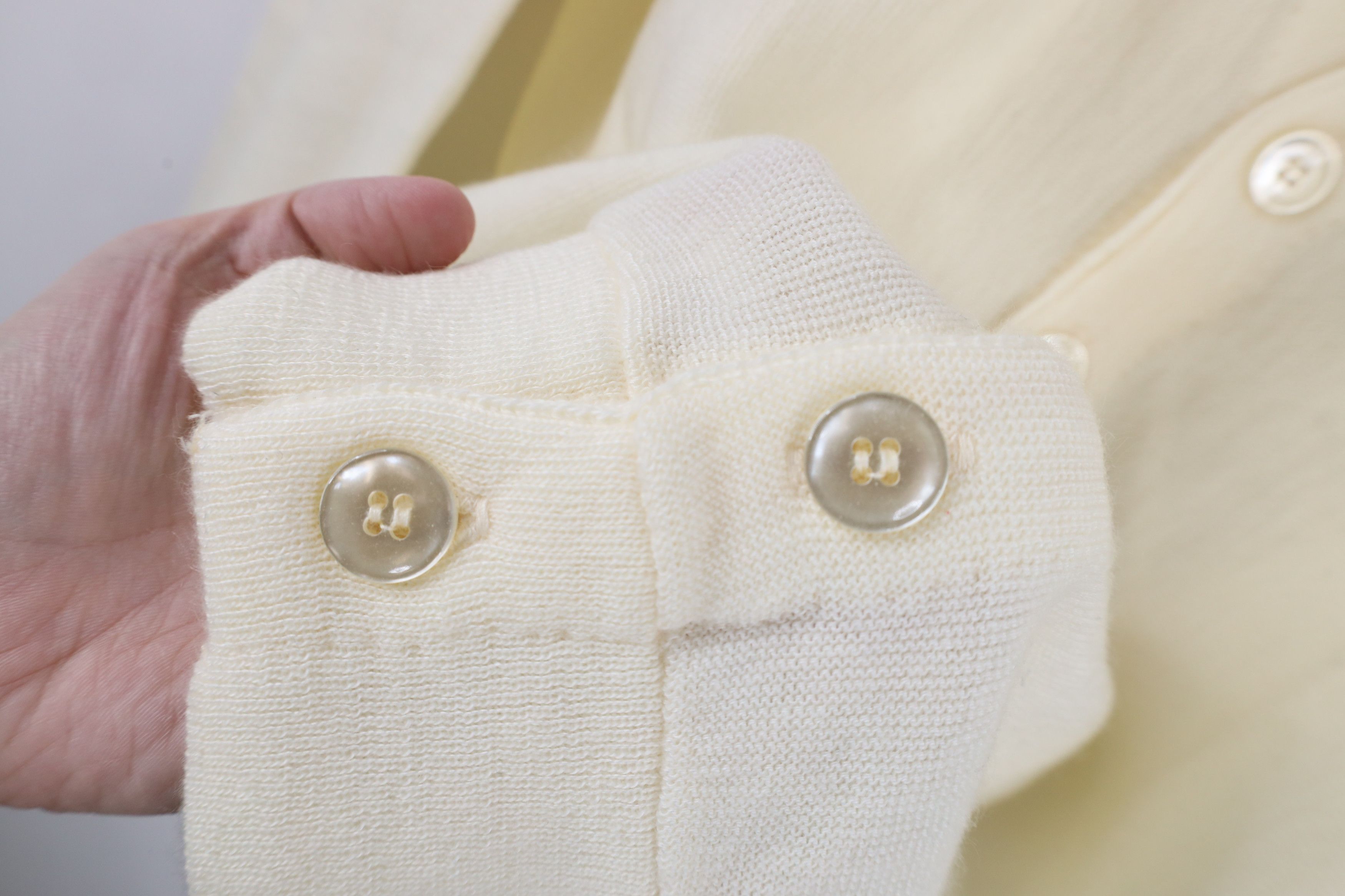Vintage Vintage 70s Streetwear Knit Cardigan Sweater Cream USA Size US L / EU 52-54 / 3 - 4 Thumbnail
