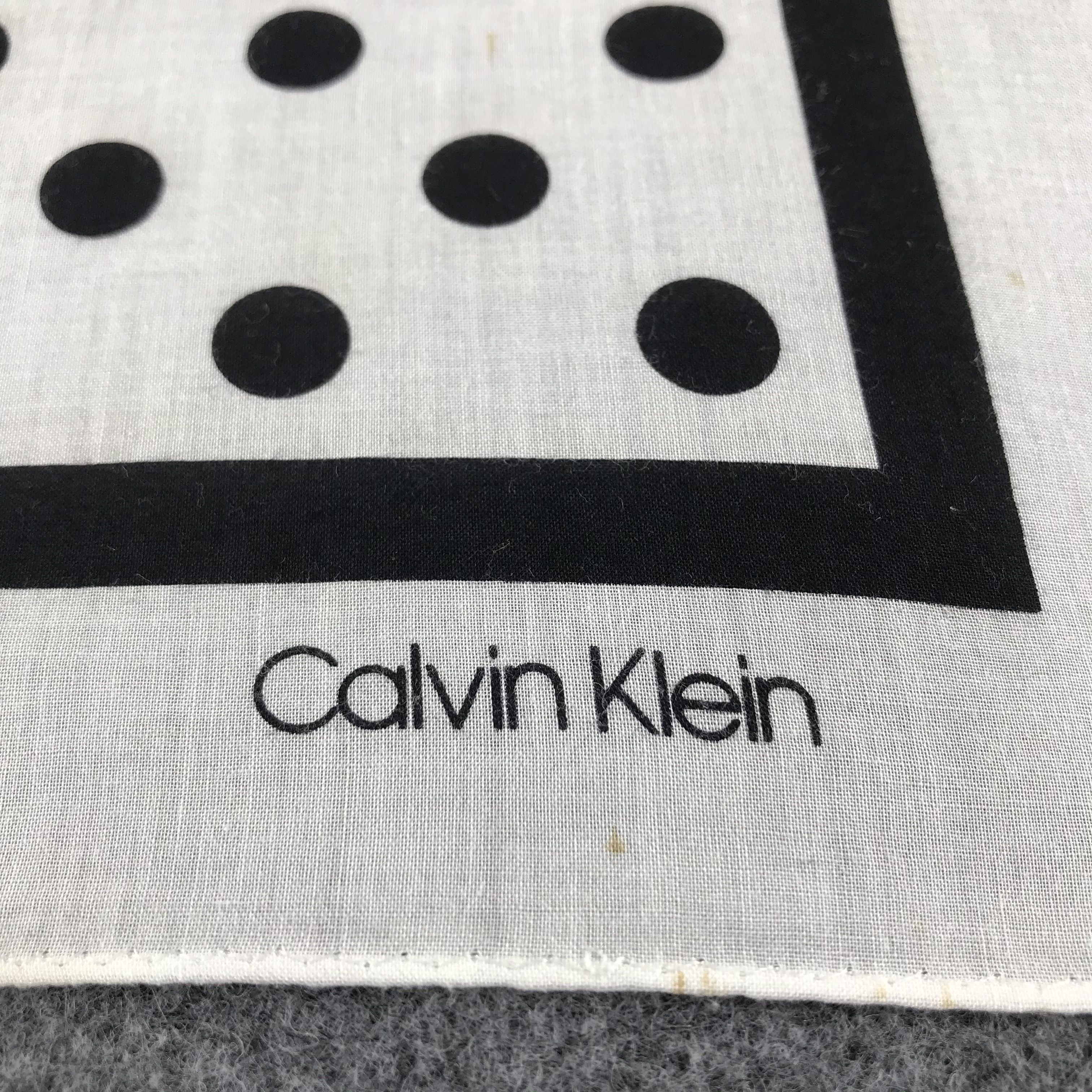 Calvin Klein Calvin Klein Polka Dots Handkerchief Neckerchief H489 Size ONE SIZE - 4 Thumbnail
