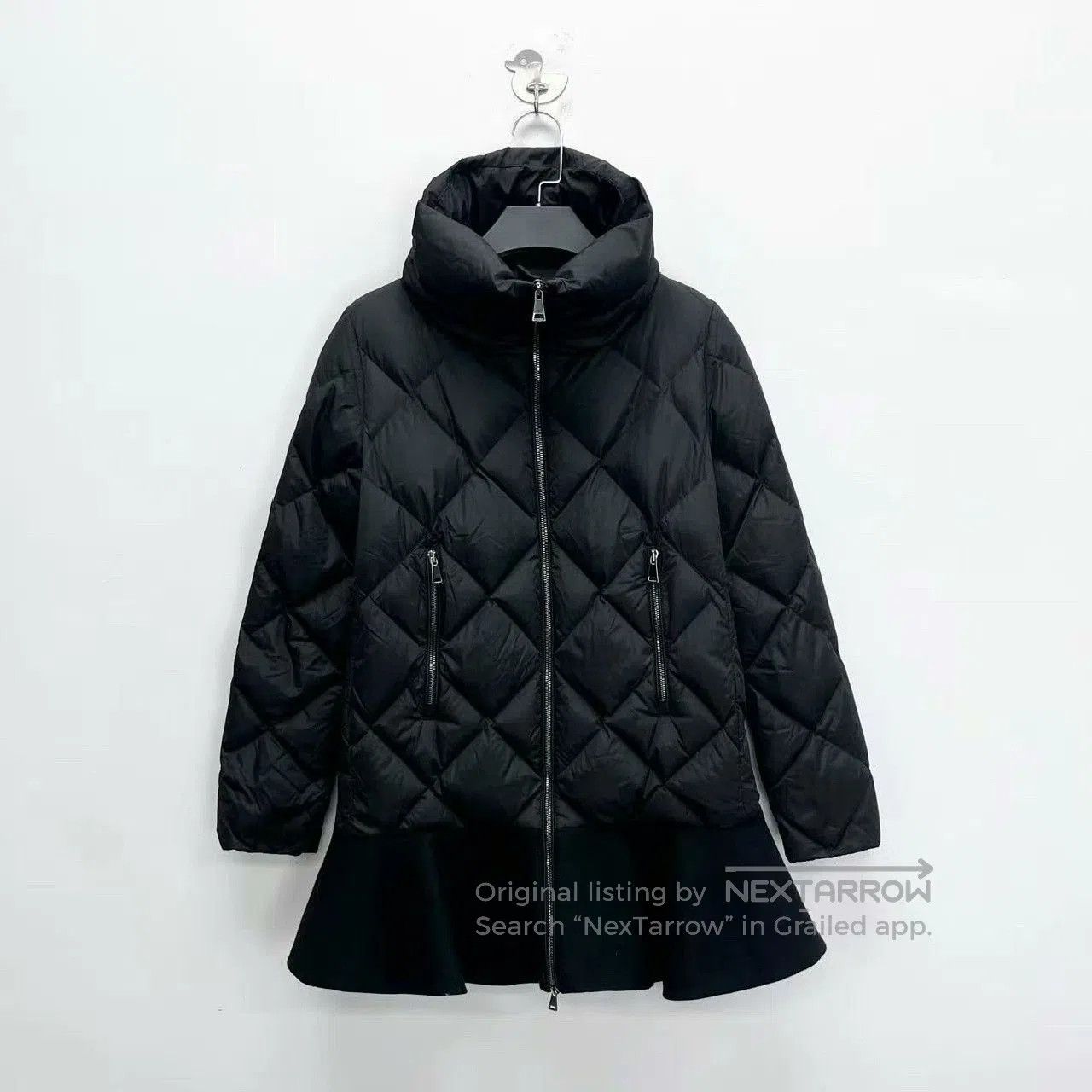 Moncler Moncler Vouglans Diamond-Quilted Down Jacket. Size XS / US 0-2 / IT 36-38 - 1 Thumbnail