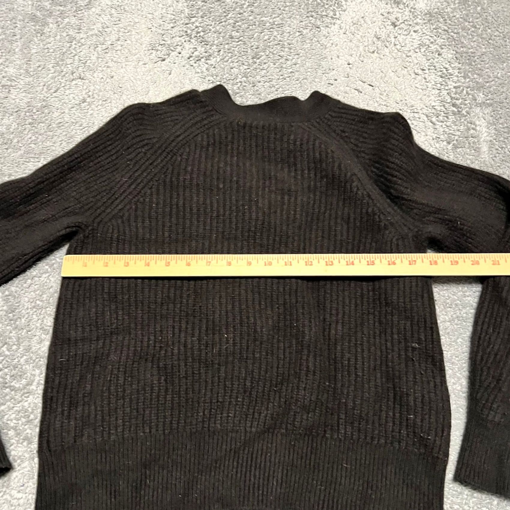 Everlane Everlane Cardigan Sweater Womens XS Wool Button Chunky Black XS Womens Cardigan Sweater Size XS / US 0-2 / IT 36-38 - 6 Thumbnail