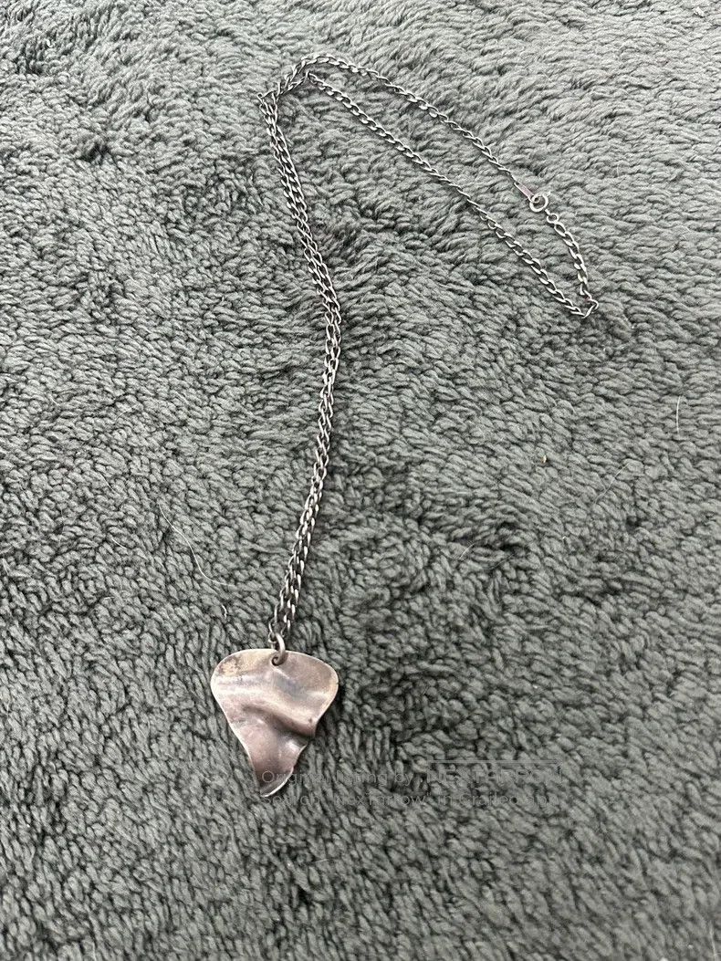 Undercover Undercover Dissolved Guitar Pick Size ONE SIZE - 3 Thumbnail
