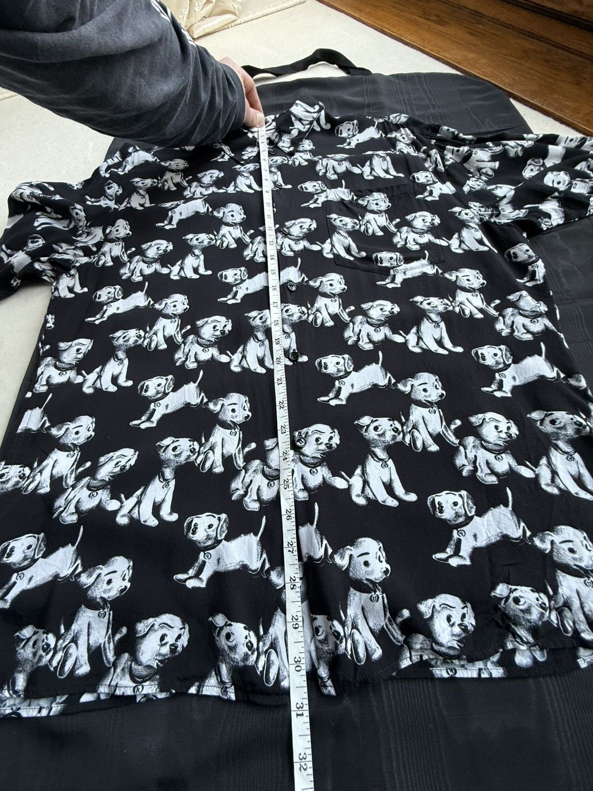Celine SS22 Celine black white puppy Hawaiian shirt Hedi Slimane Size US S / EU 44-46 / 1 - 6 Thumbnail