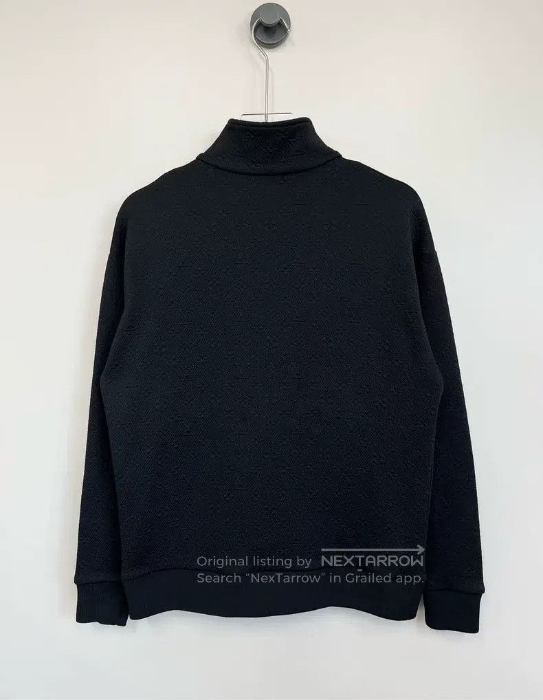 Louis Vuitton Louis Vuitton Black embossed full logo jacket Size US XS / EU 42 / 0 - 2 Thumbnail
