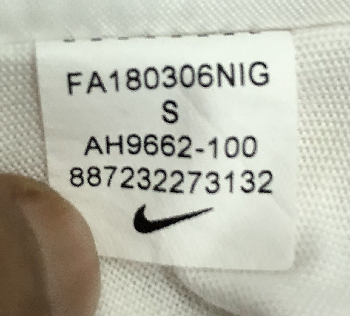 Nike The Nike Tee Nike F.C. T-Shirt Size US S / EU 44-46 / 1 - 14 Thumbnail