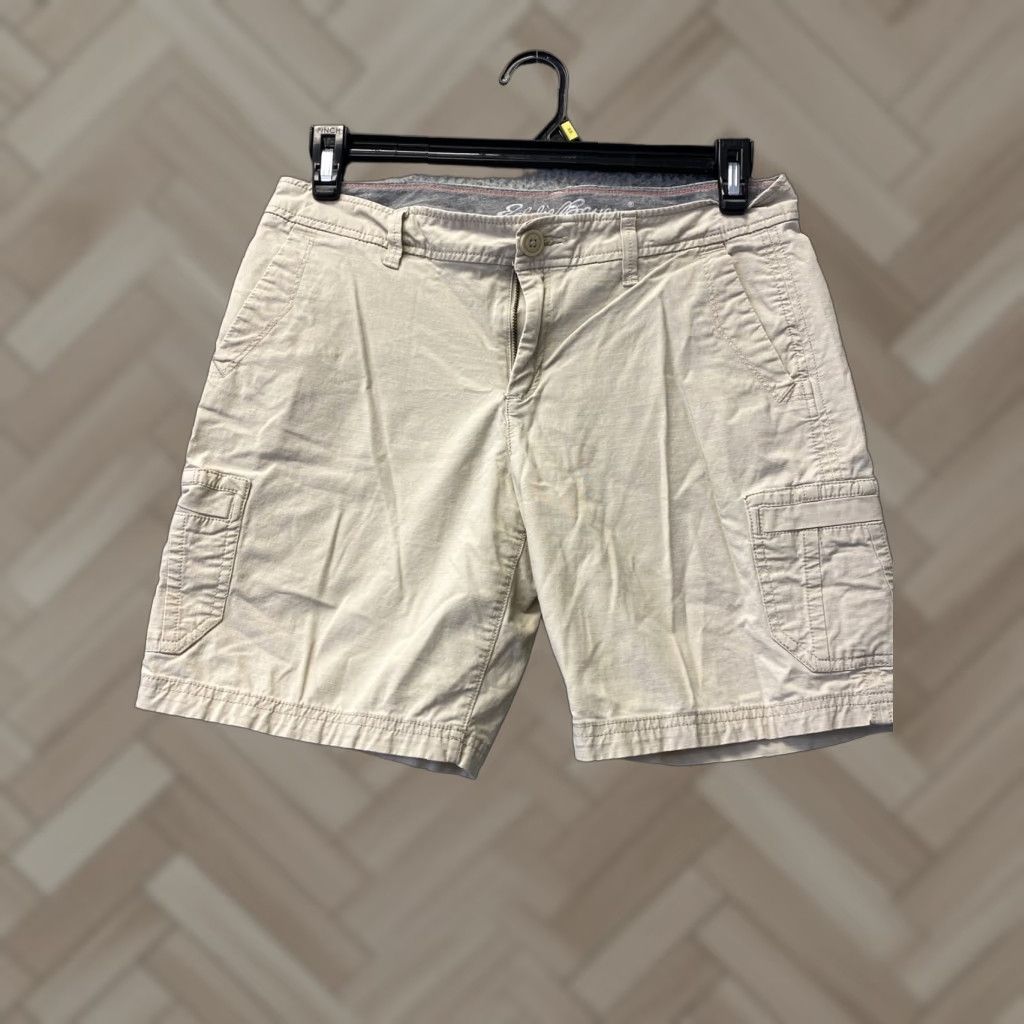 Eddie Bauer Eddie Bauer Classic Fit Chino Shorts Womens 6 Beige Pockets Casual Travel Size 28" / US 6 / IT 42 - 1 Thumbnail