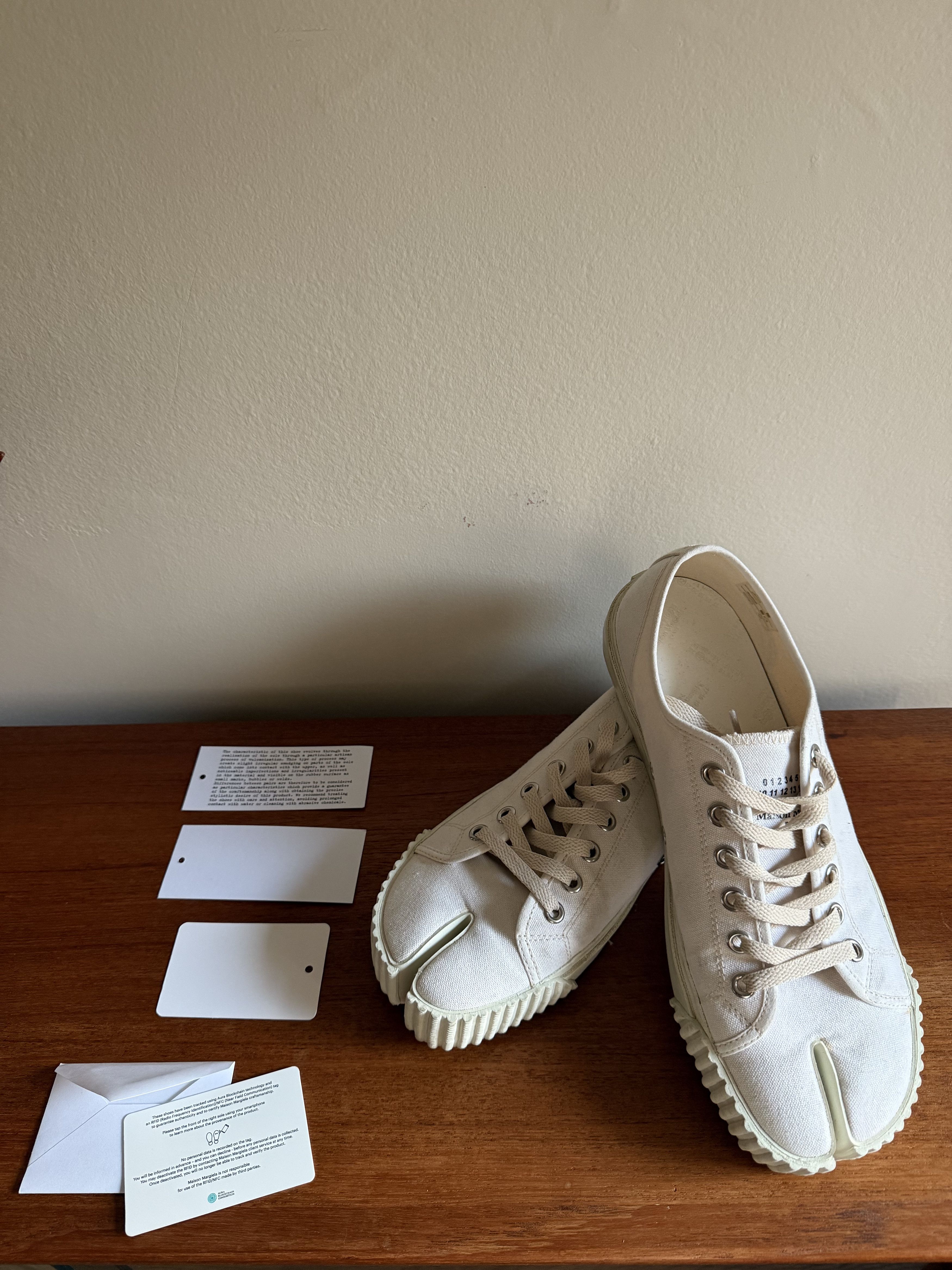 Maison Margiela Maison Margiela Mens Tabi Sneakers Lace up White size 43.5 Size US 10.5 / EU 43-44 - 2 Thumbnail
