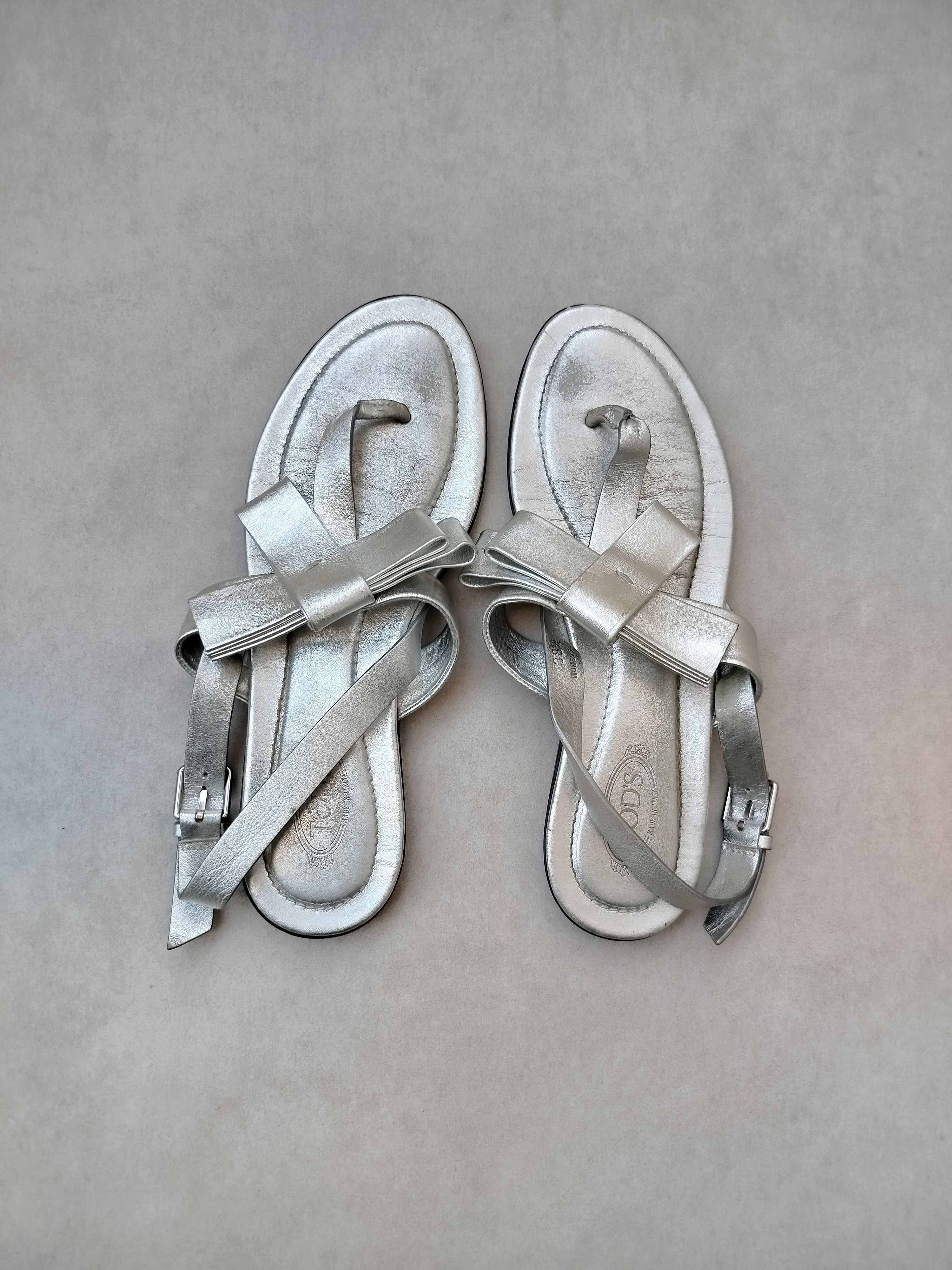 Tod's TOD'S silver leather sandals size 38 made in Italy Size US 7.5 / IT 37.5 - 5 Thumbnail