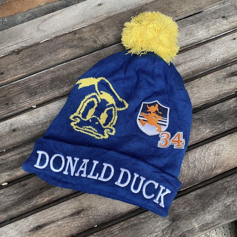 Disney × Mickey Mouse Donald Duck unique pom beanie hat Size ONE SIZE - 5 Thumbnail