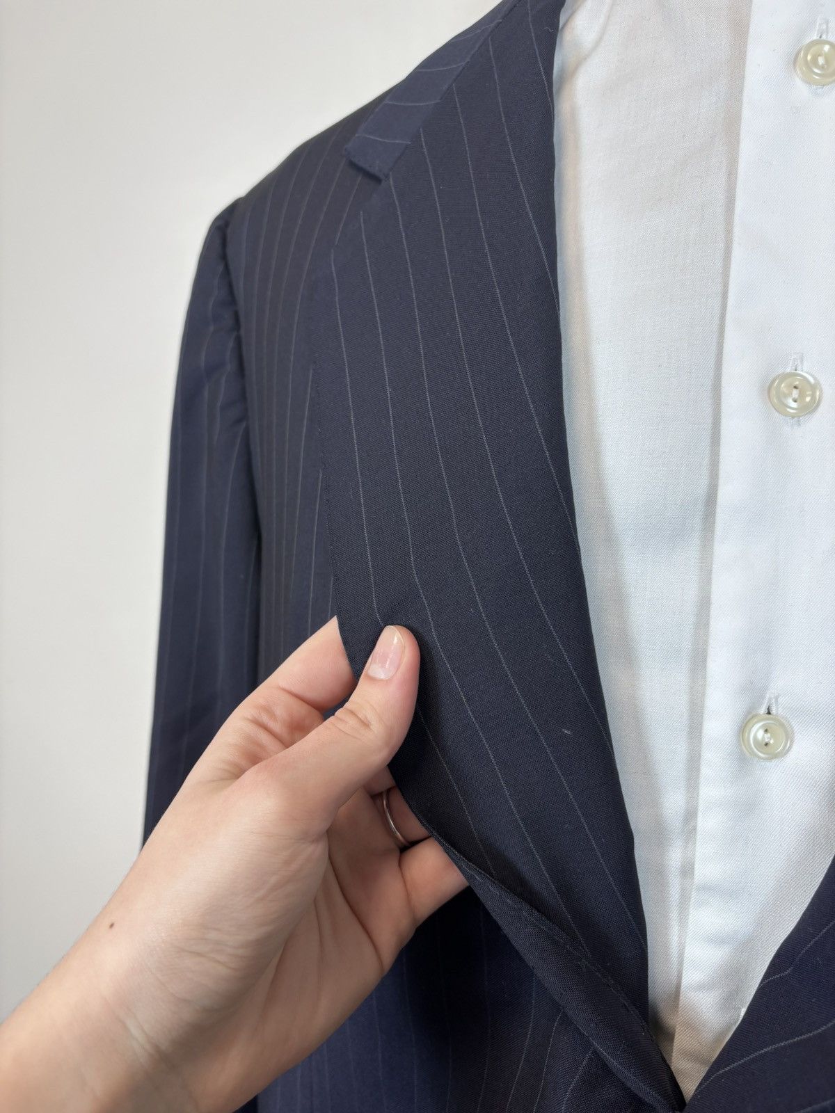 Holland & Sherry Holland & Sherry Men’s 2-Piece Navy Blue Pinstripe Wool Suit Size 52R - 6 Thumbnail