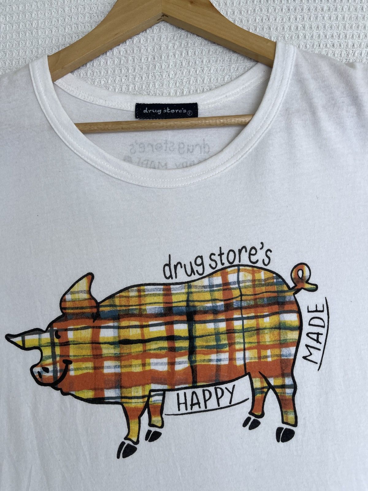 Vintage Last Drop🔥Rare🔥Vintage Drug Store’s Big Pig Logo T sHirt Size US L / EU 52-54 / 3 - 2 Thumbnail