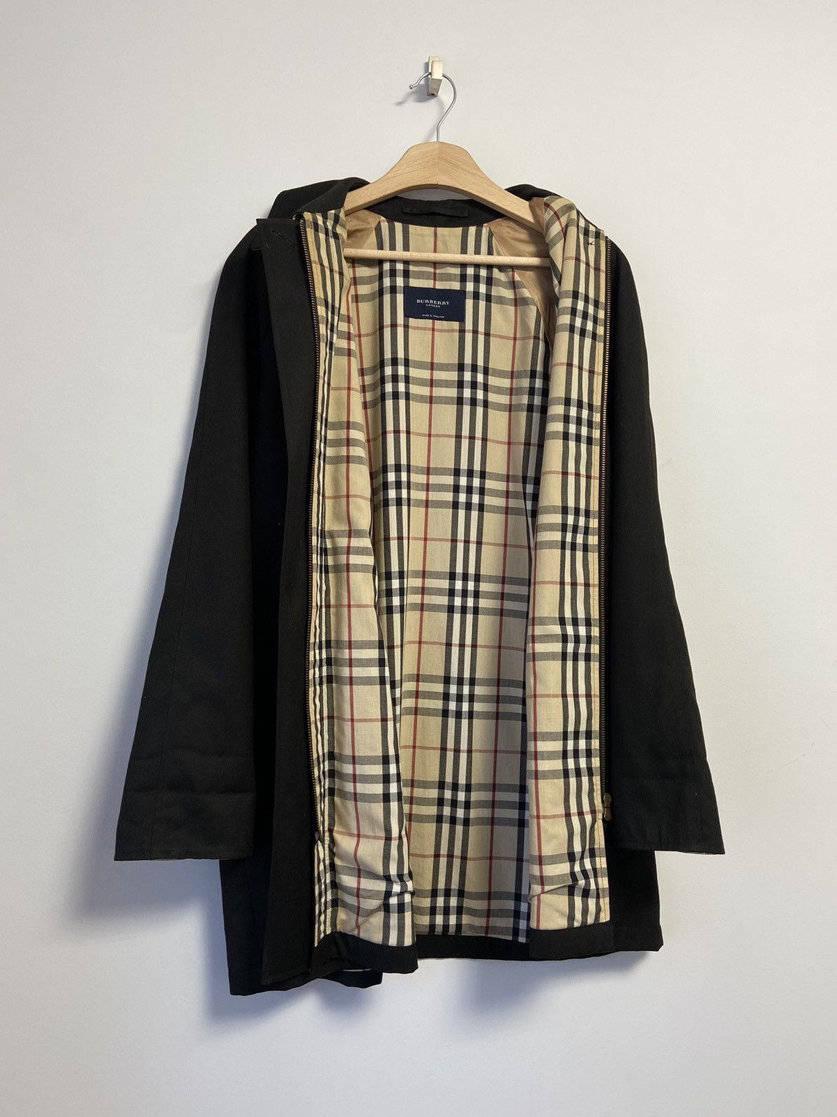 Burberry Burberry Vintage Black Style Coat Jacket Size M / US 6-8 / IT 42-44 - 1 Thumbnail
