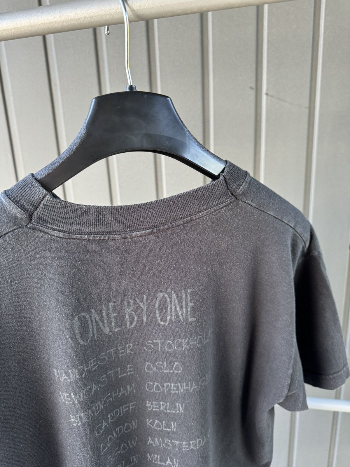 Band Tees × Vintage Vintage 2002 Foo Fighters One By One Tour T Shirt Size US L / EU 52-54 / 3 - 10 Thumbnail