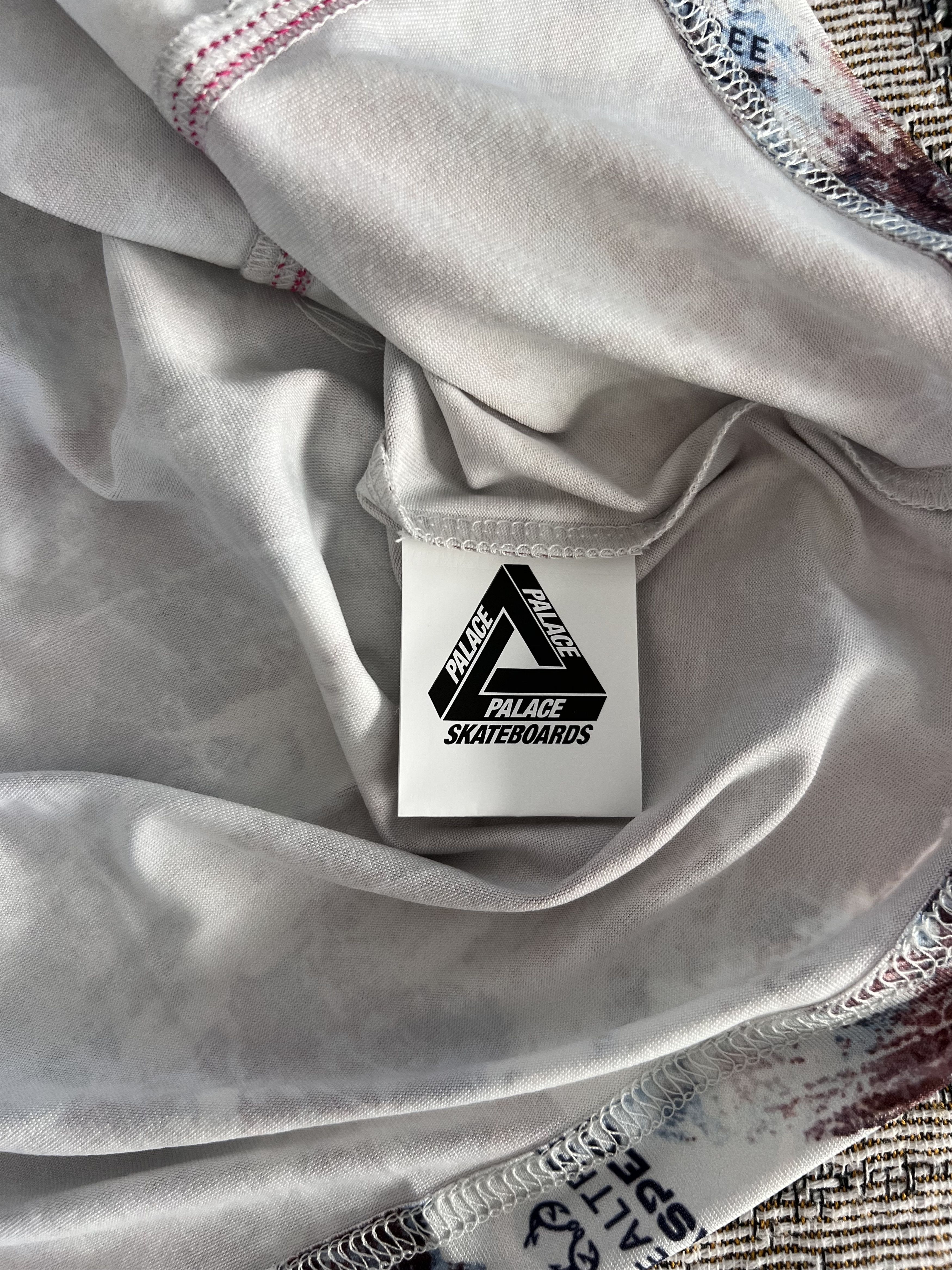 Palace Skateboards Trail Runner 2.0 Shirt in Realtree Aspect