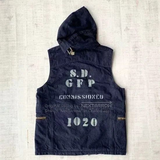 COLIMBO COLIMBO Classic Outdoor Hooded Vest. Size US M / EU 48-50 / 2 - 5 Thumbnail
