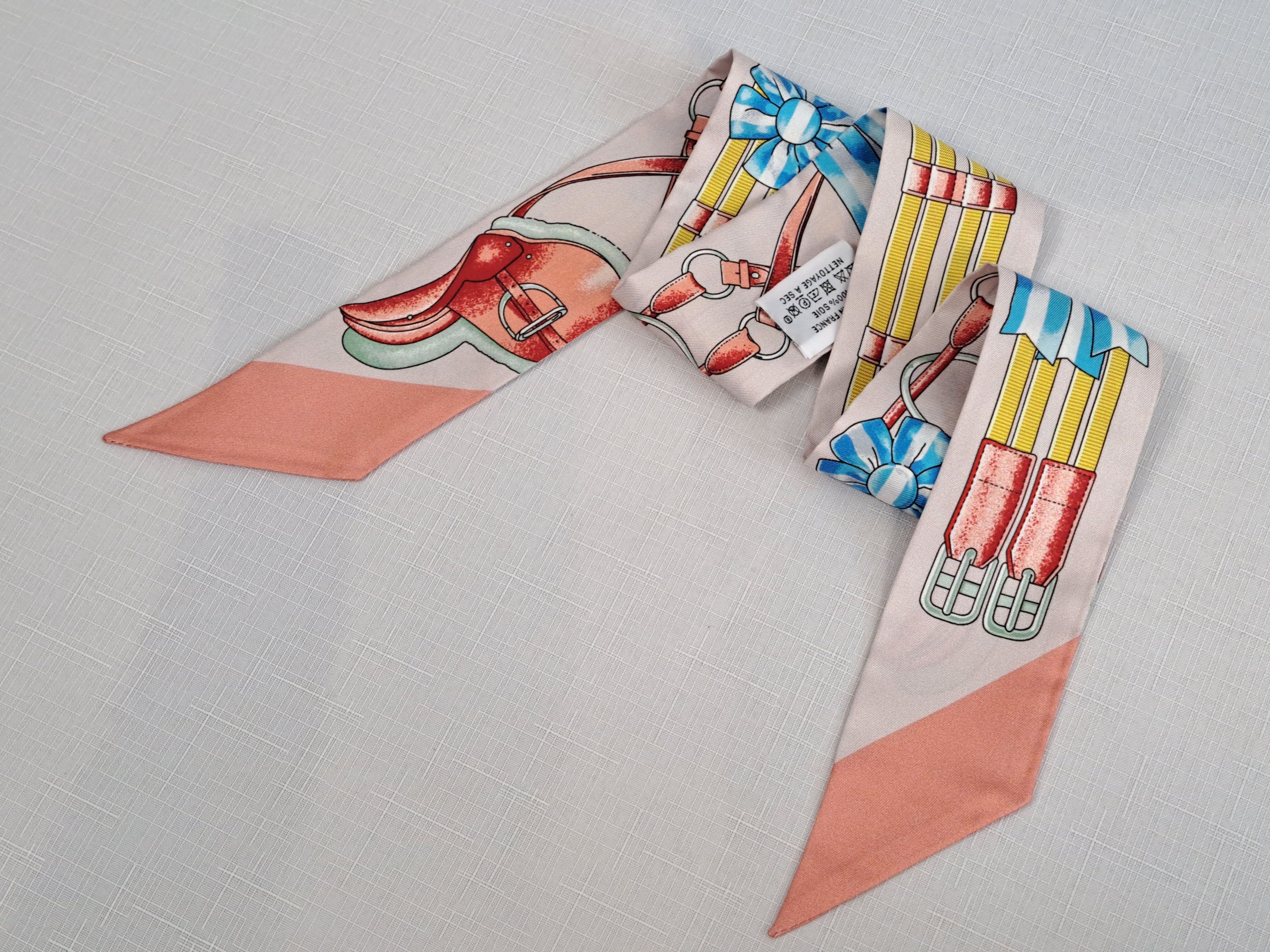 Hermes HERMES Paris silk twilly scarf. Size ONE SIZE - 8 Thumbnail