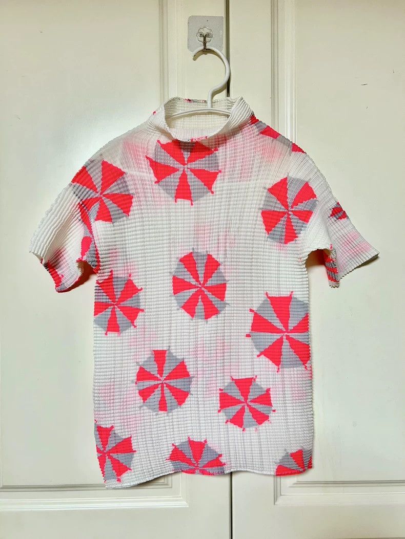 Issey Miyake Issey Miyake size:one size Firework pleated short-sleeved Size S / US 4 / IT 40 - 1 Thumbnail