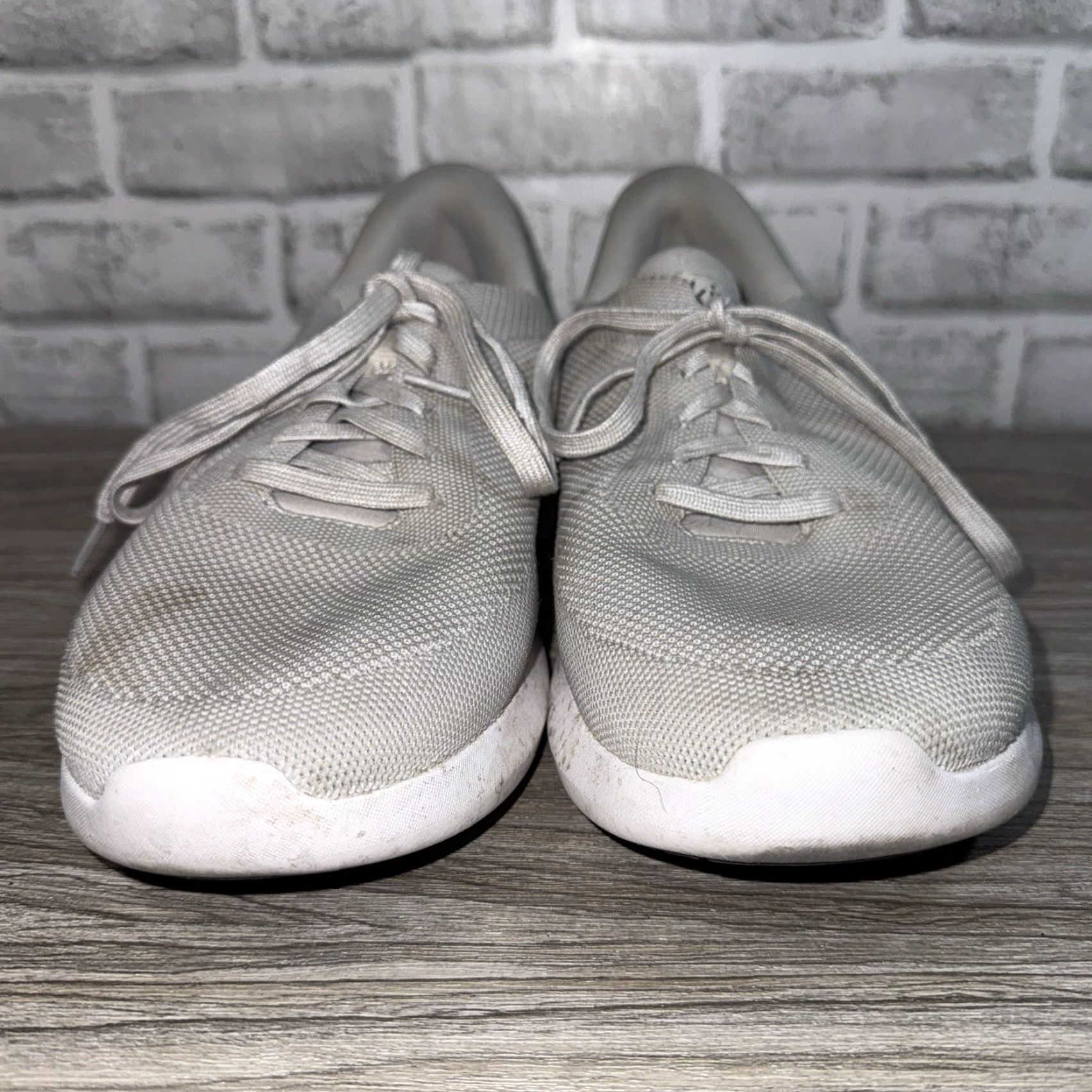 Vintage Kizik Men’s Athens Hands-Free Slip-On Sneakers – Light Gray – Size 11 US / 44 EU – Athletic Sneaker Size US 11 / EU 44 - 4 Thumbnail