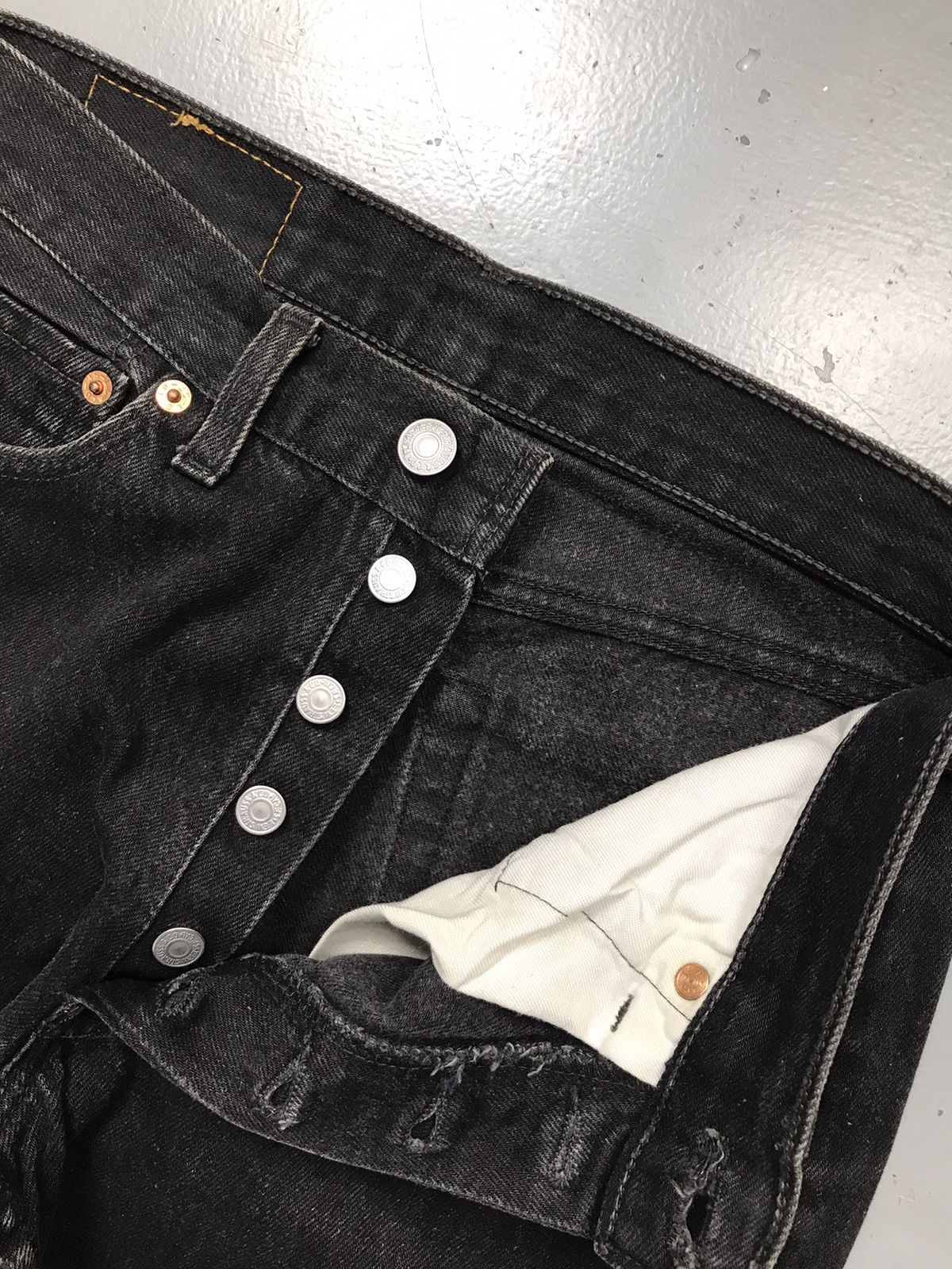 Levi's Vintage Levi’s 501 denim Size US 28 / EU 44 - 7 Thumbnail