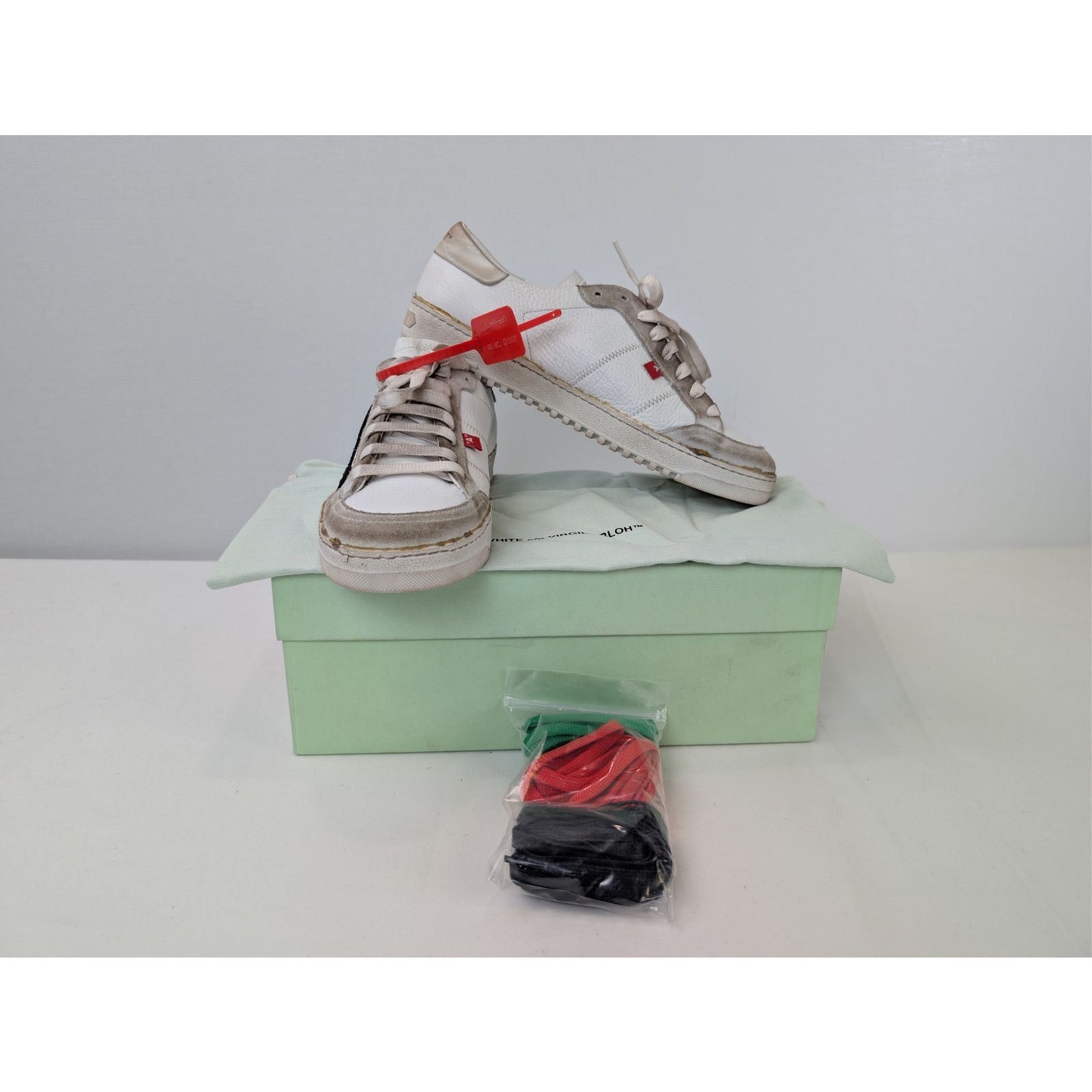 Off-White o1rshd1 Virgil Abloh Address Low Top Sneaker White / Black Size US 8 / EU 41 - 18 Thumbnail